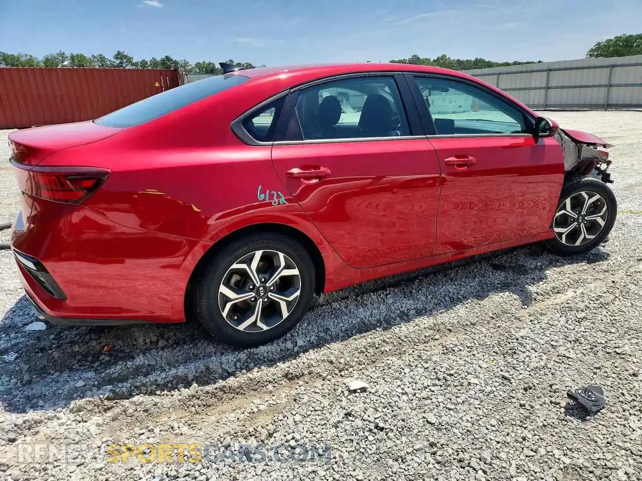 3 Фотография поврежденного автомобиля 3KPF24AD2ME335075 KIA FORTE 2021