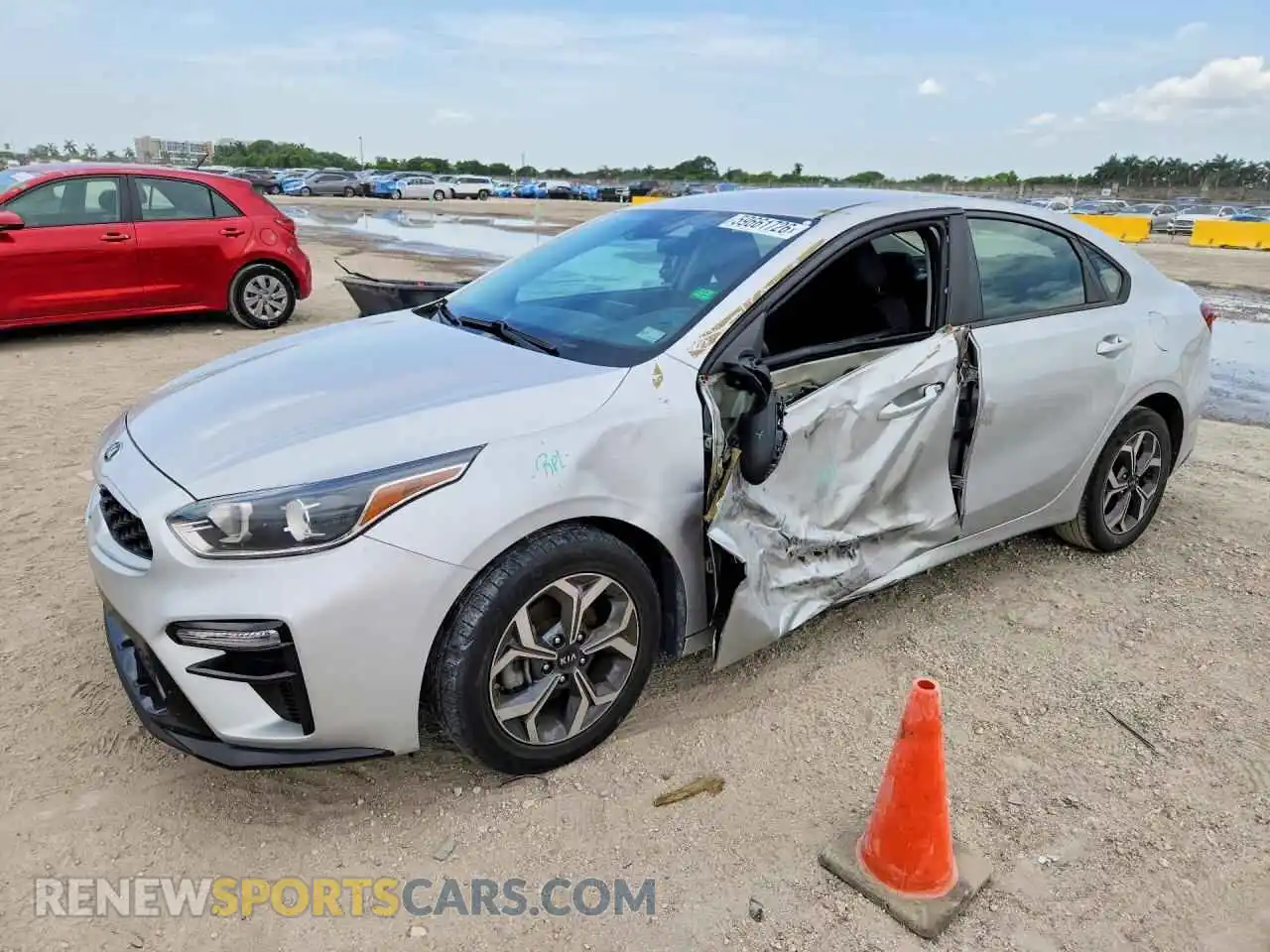 1 fotografías del automóvil dañado 3KPF24AD2ME346545 KIA FORTE 2021