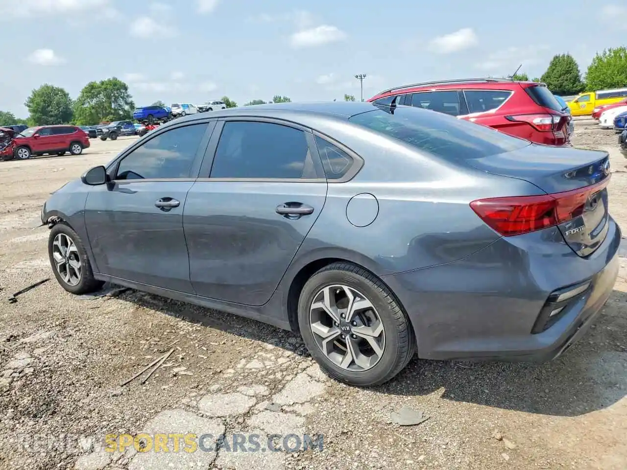 2 fotografías del automóvil dañado 3KPF24AD2ME381926 KIA FORTE 2021