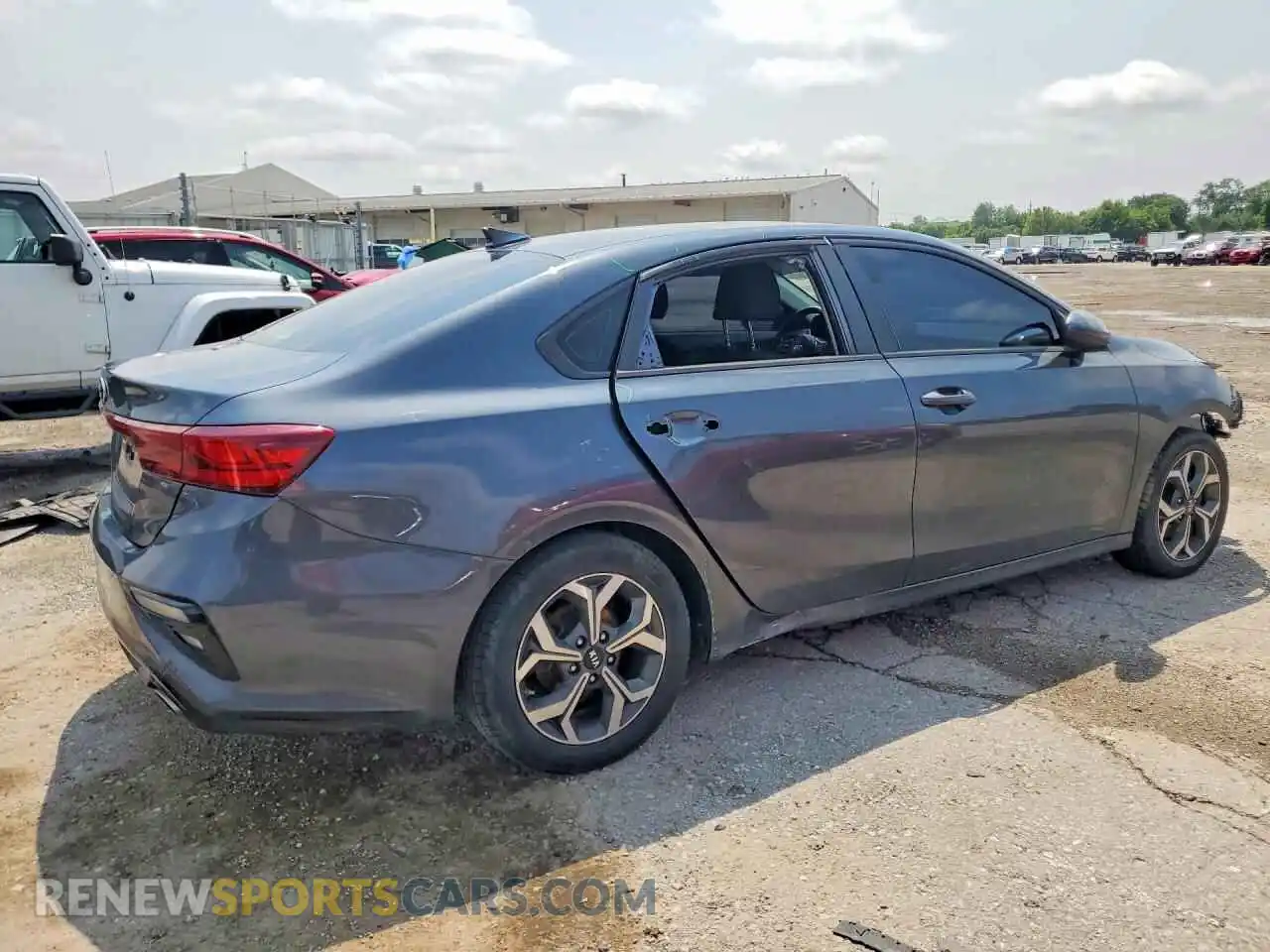 3 fotografías del automóvil dañado 3KPF24AD2ME381926 KIA FORTE 2021