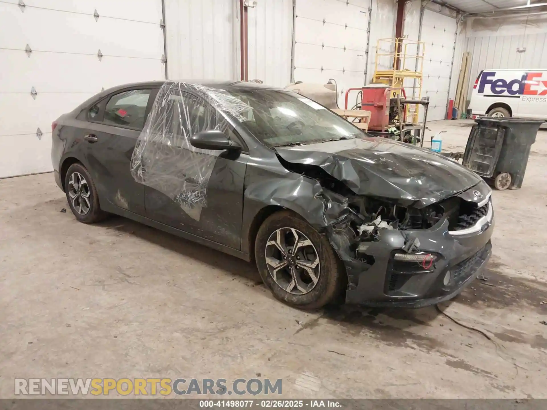 1 Photograph of a damaged car 3KPF24AD2ME412981 KIA FORTE 2021