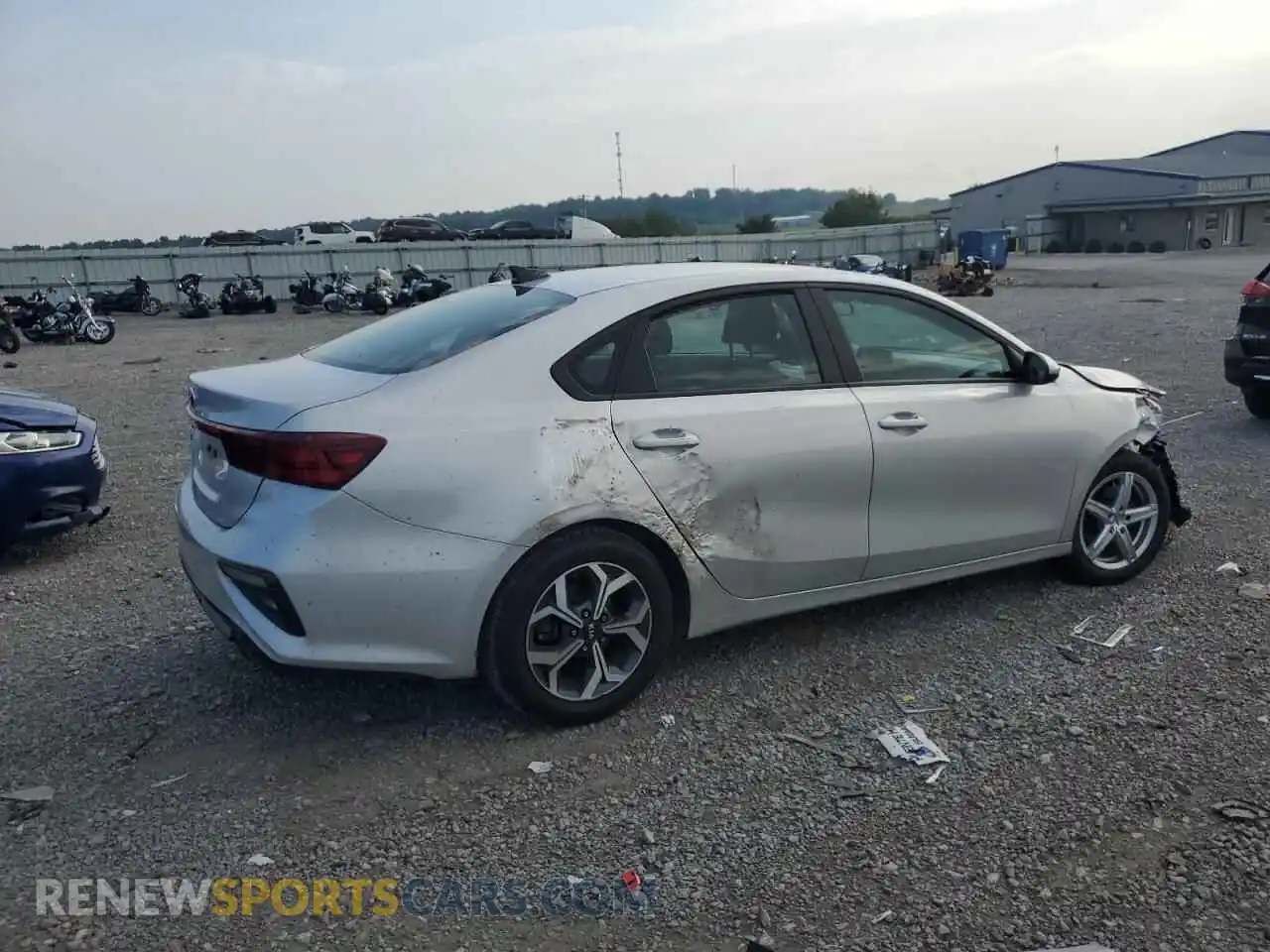 3 Photograph of a damaged car 3KPF24AD2ME415556 KIA FORTE 2021