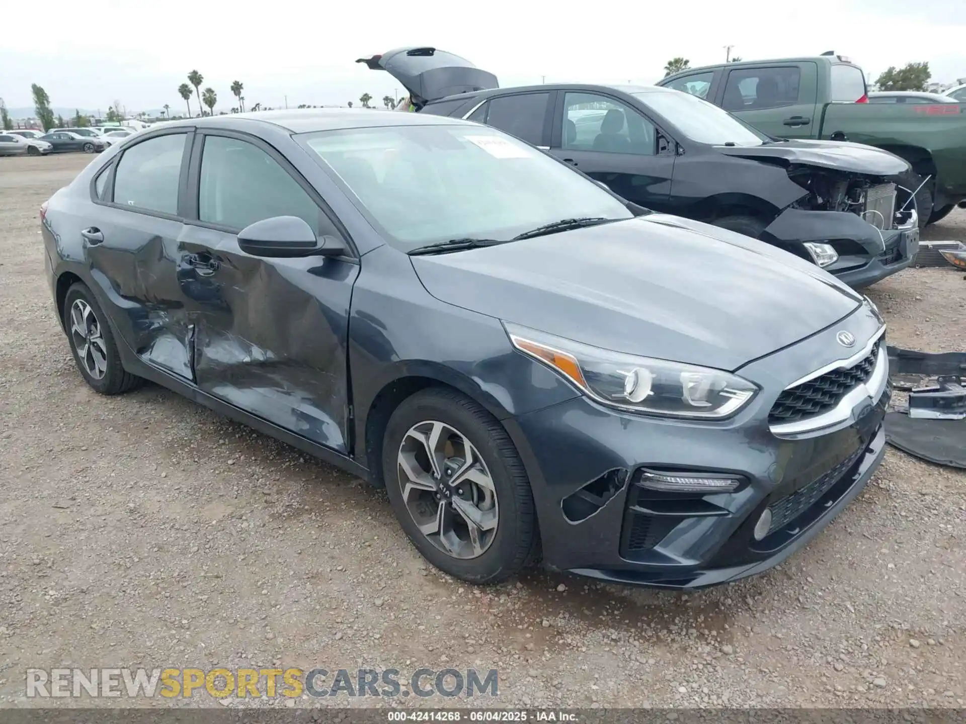 1 Photograph of a damaged car 3KPF24AD3ME272066 KIA FORTE 2021