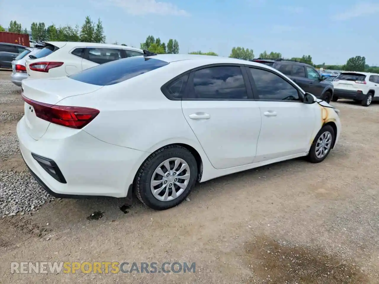 3 Фотография поврежденного автомобиля 3KPF24AD3ME275405 KIA FORTE 2021