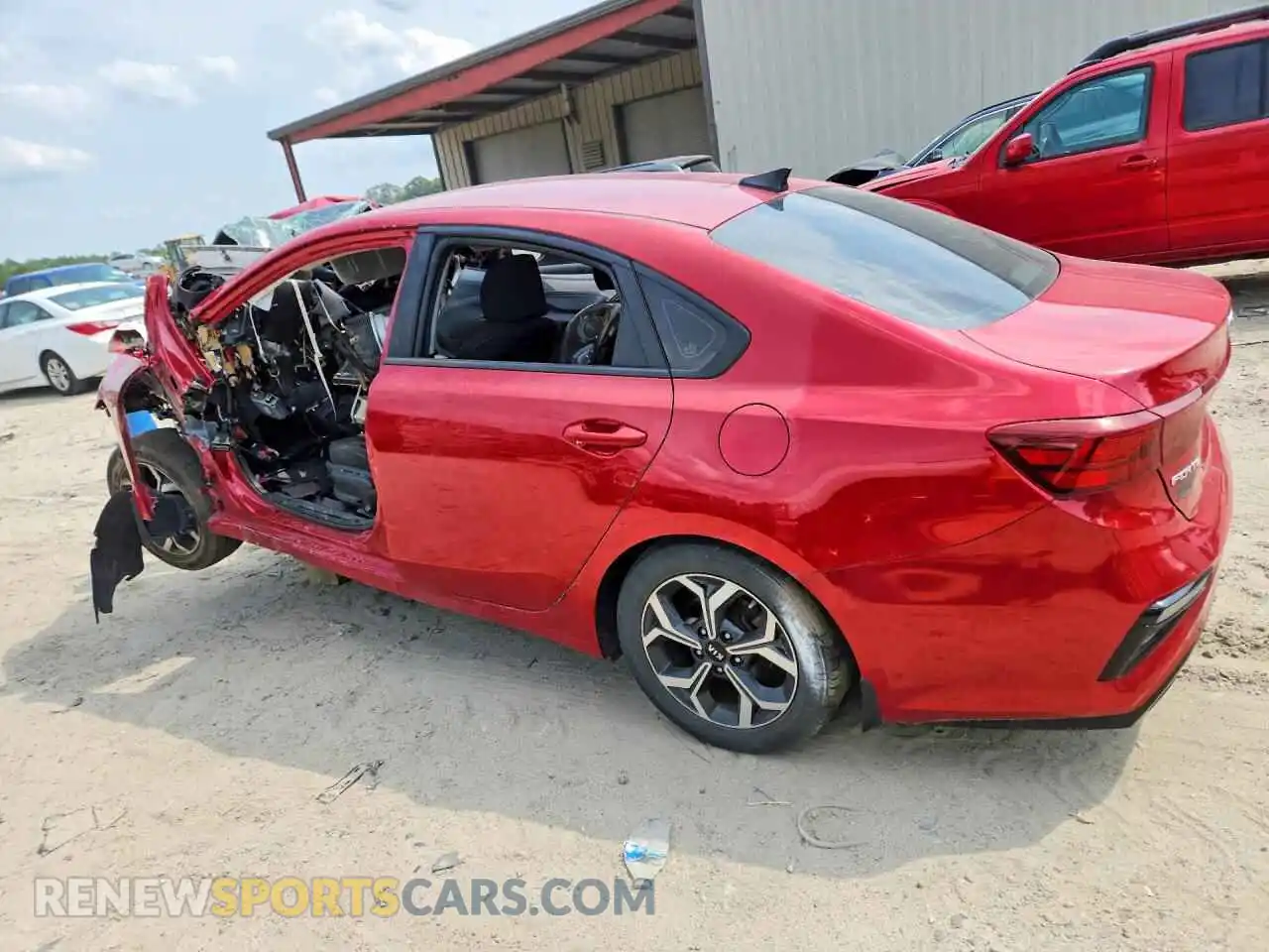 2 fotografías del automóvil dañado 3KPF24AD3ME283763 KIA FORTE 2021