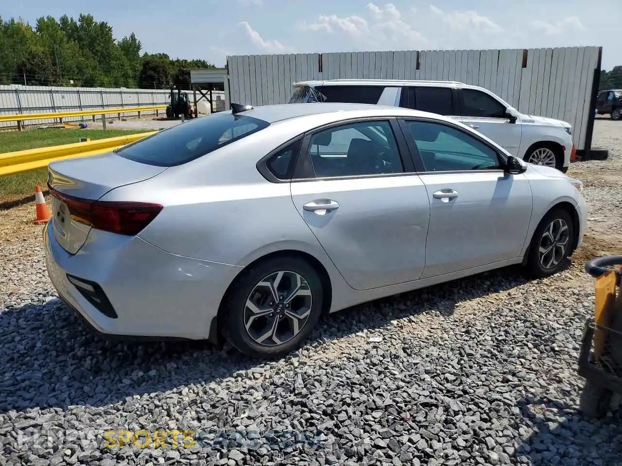3 Photograph of a damaged car 3KPF24AD3ME290910 KIA FORTE 2021