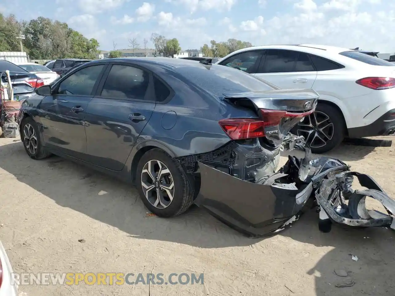 2 Photograph of a damaged car 3KPF24AD3ME292463 KIA FORTE 2021