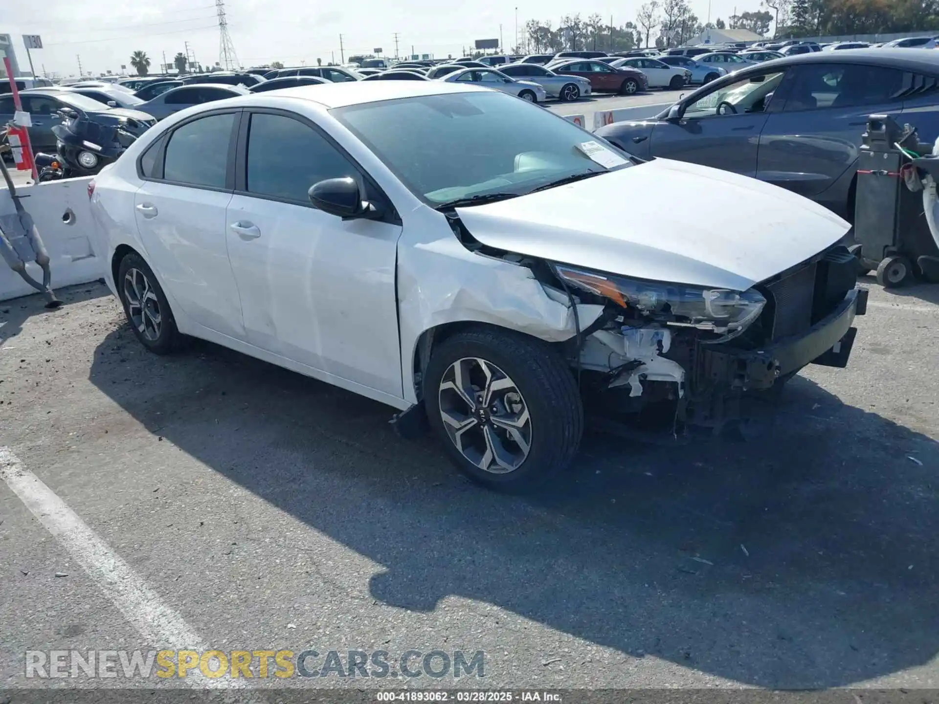 1 Photograph of a damaged car 3KPF24AD3ME299221 KIA FORTE 2021