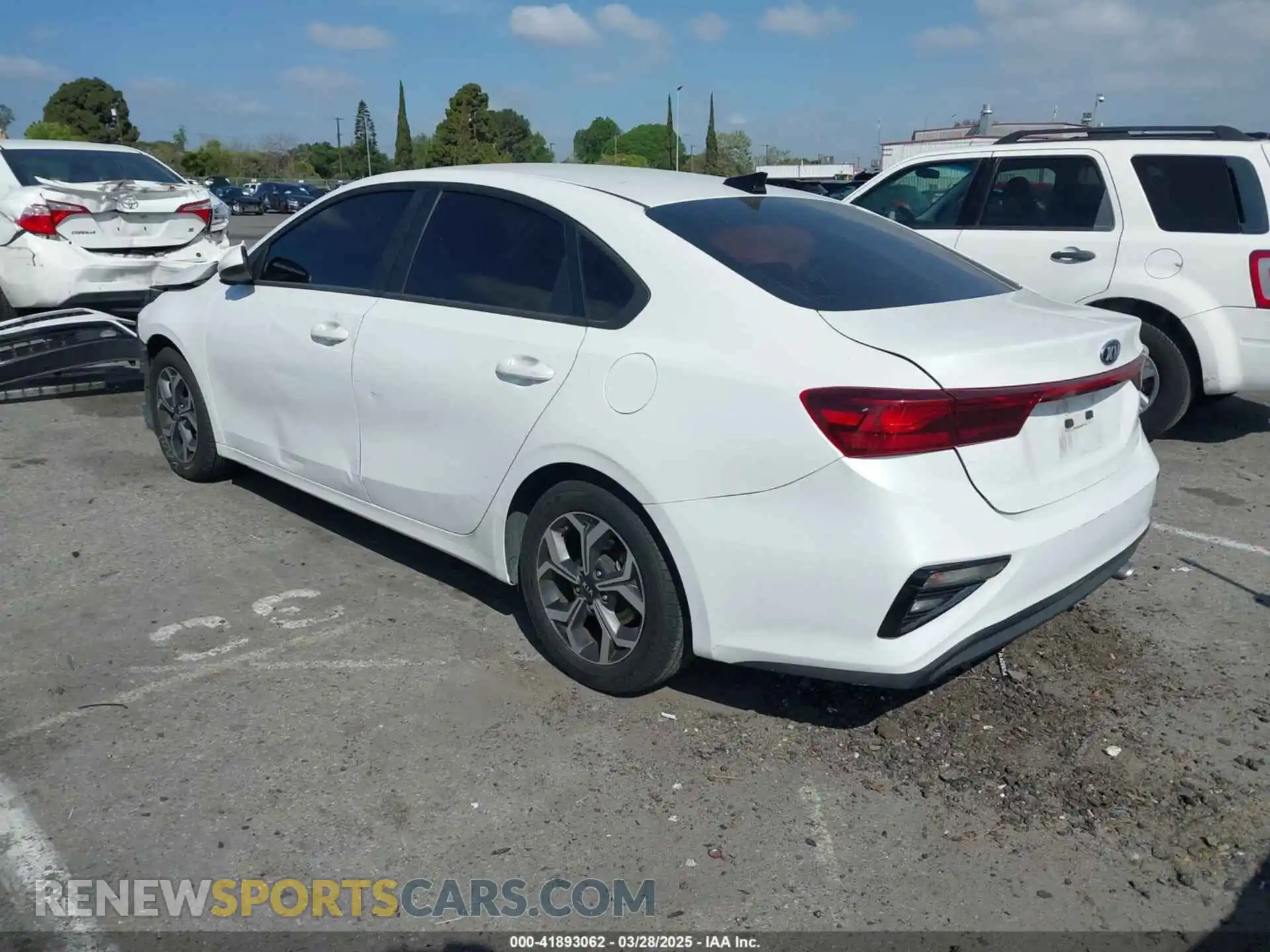 3 Photograph of a damaged car 3KPF24AD3ME299221 KIA FORTE 2021