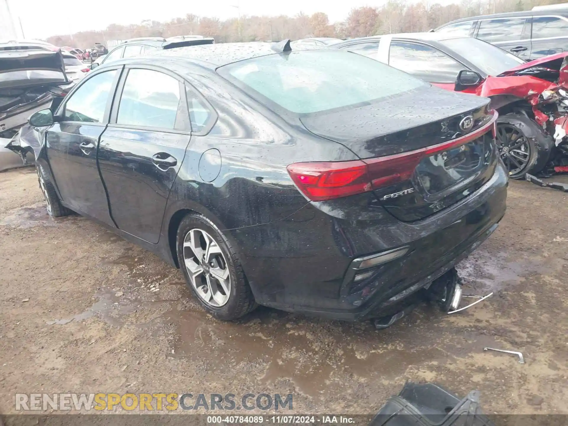 3 Фотография поврежденного автомобиля 3KPF24AD3ME305678 KIA FORTE 2021