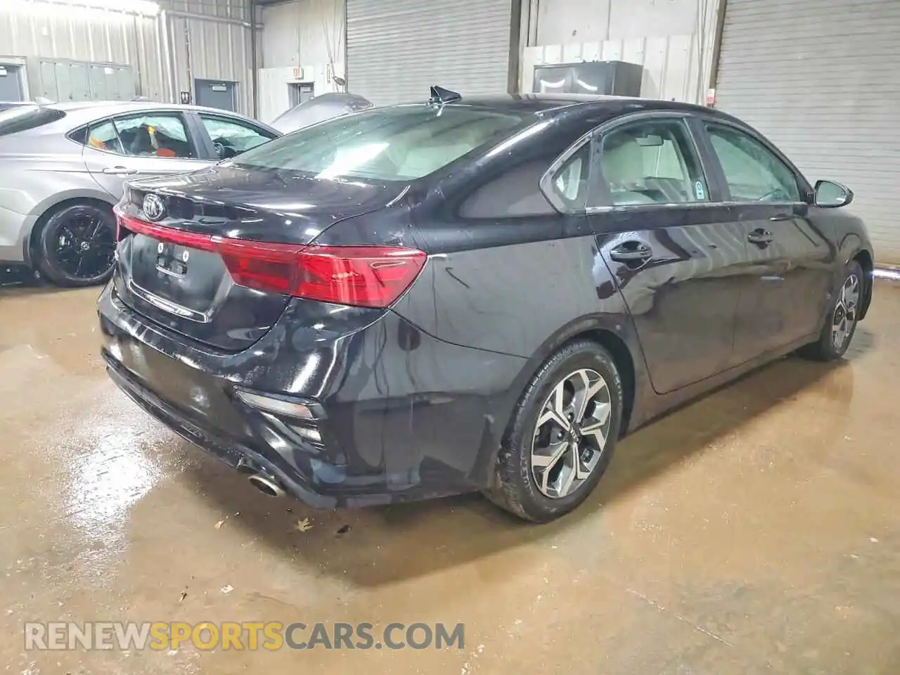 3 Photograph of a damaged car 3KPF24AD3ME317006 KIA FORTE 2021
