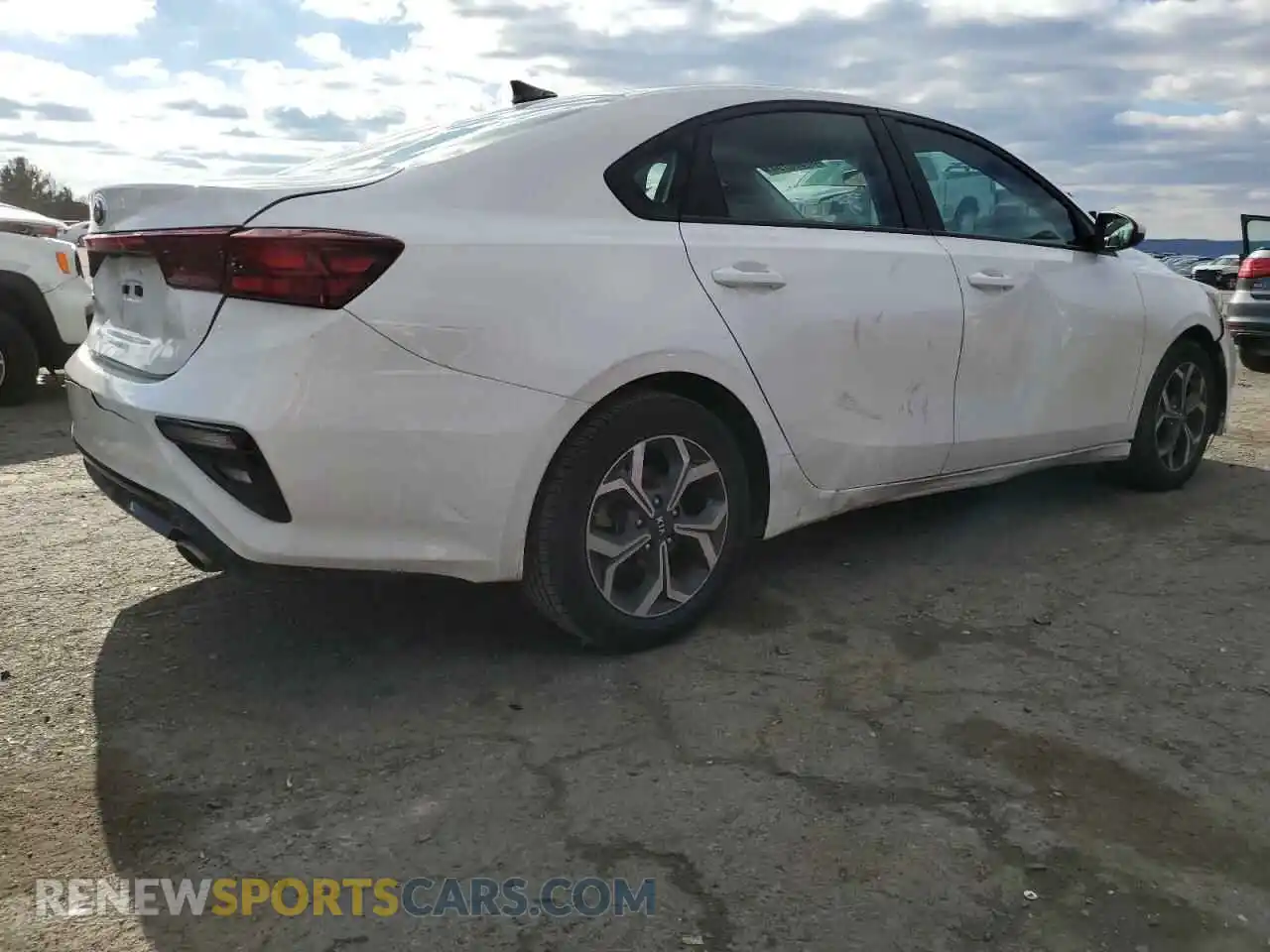 3 Photograph of a damaged car 3KPF24AD3ME341712 KIA FORTE 2021
