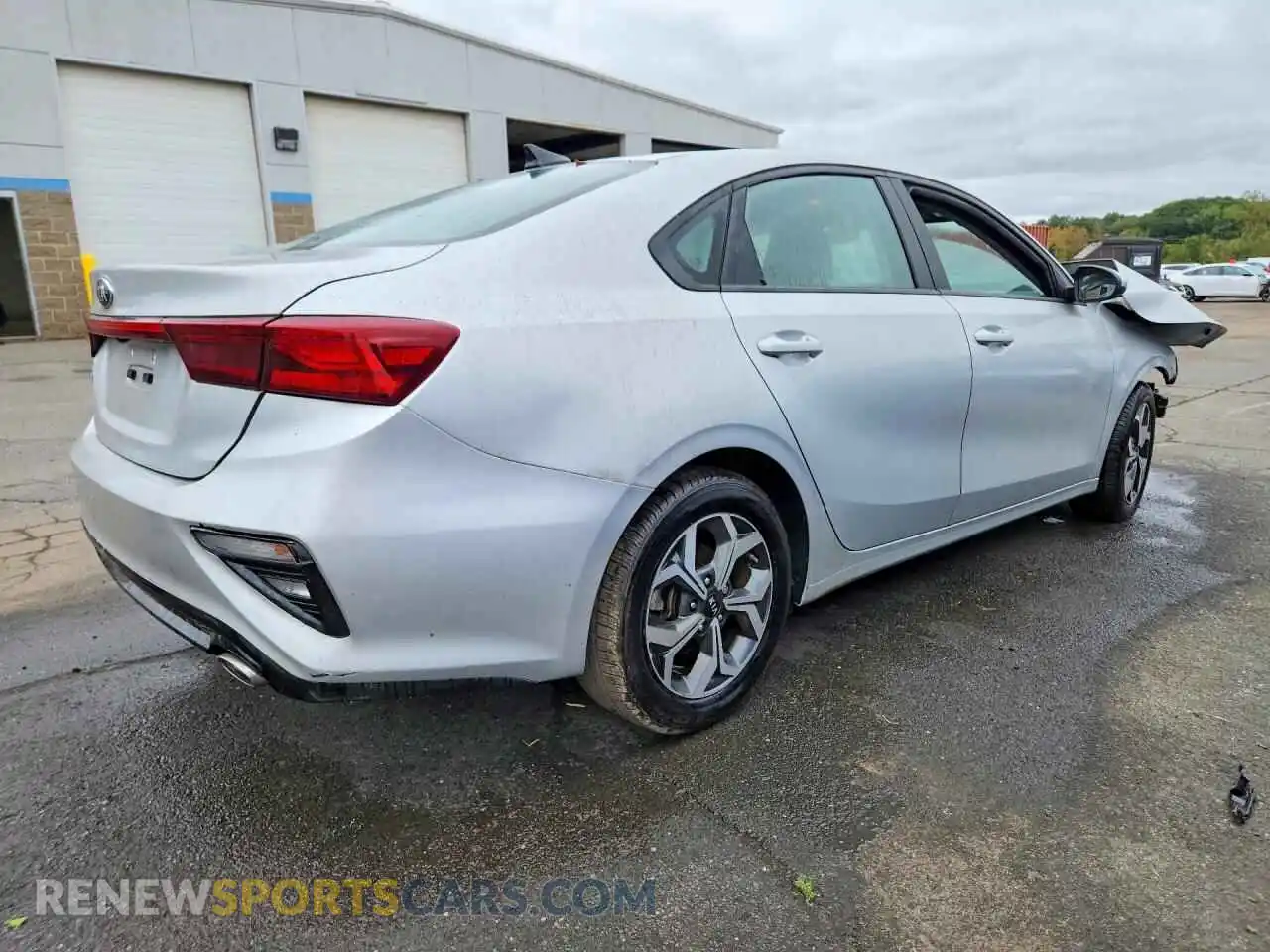 3 Photograph of a damaged car 3KPF24AD3ME356288 KIA FORTE 2021