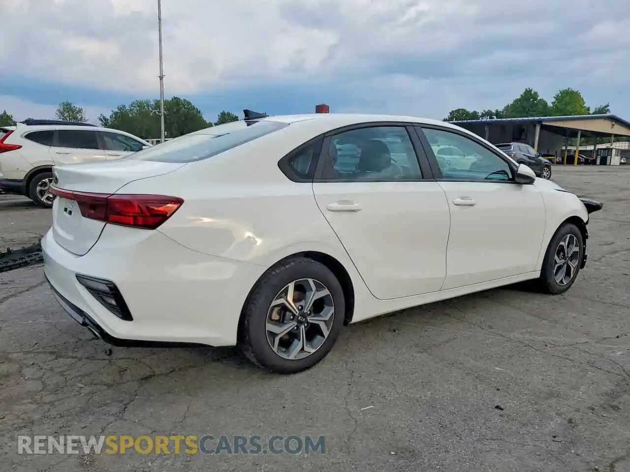 3 Photograph of a damaged car 3KPF24AD3ME368991 KIA FORTE 2021