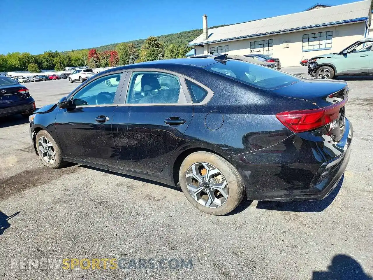 2 Фотография поврежденного автомобиля 3KPF24AD3ME389274 KIA FORTE 2021