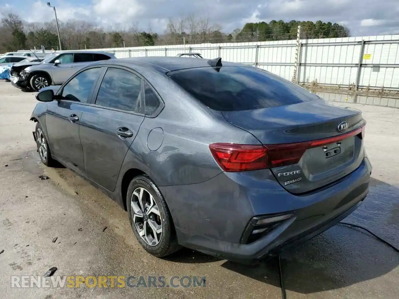 2 Фотография поврежденного автомобиля 3KPF24AD3ME403741 KIA FORTE 2021