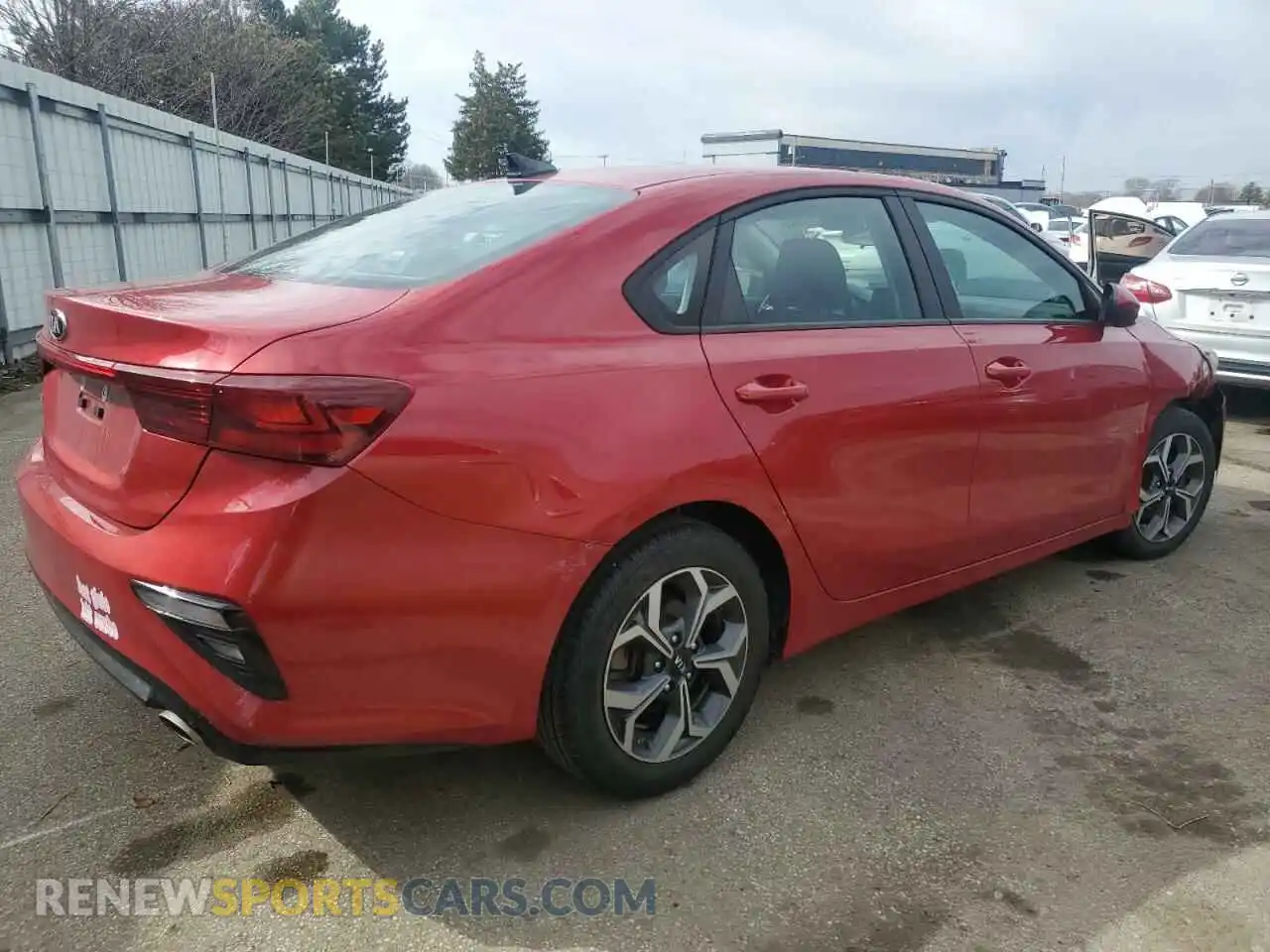 3 Photograph of a damaged car 3KPF24AD4ME268916 KIA FORTE 2021
