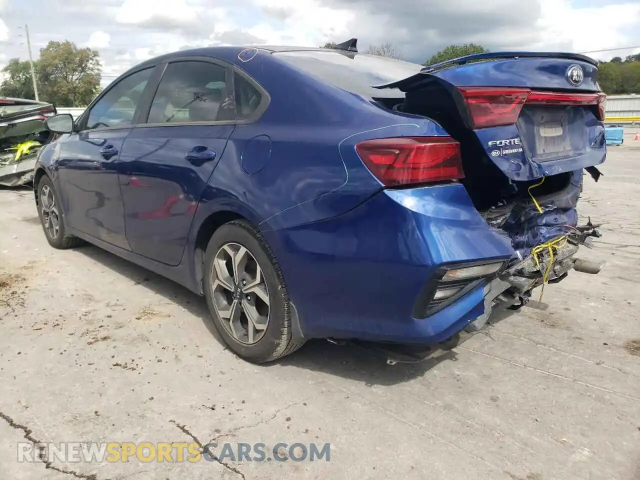2 Photograph of a damaged car 3KPF24AD4ME291564 KIA FORTE 2021