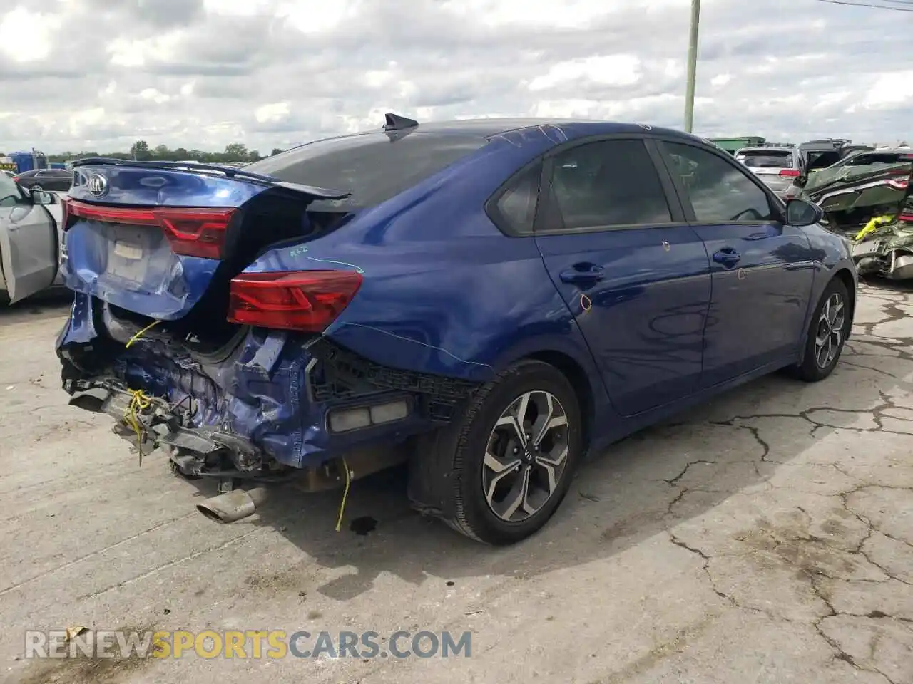3 Photograph of a damaged car 3KPF24AD4ME291564 KIA FORTE 2021