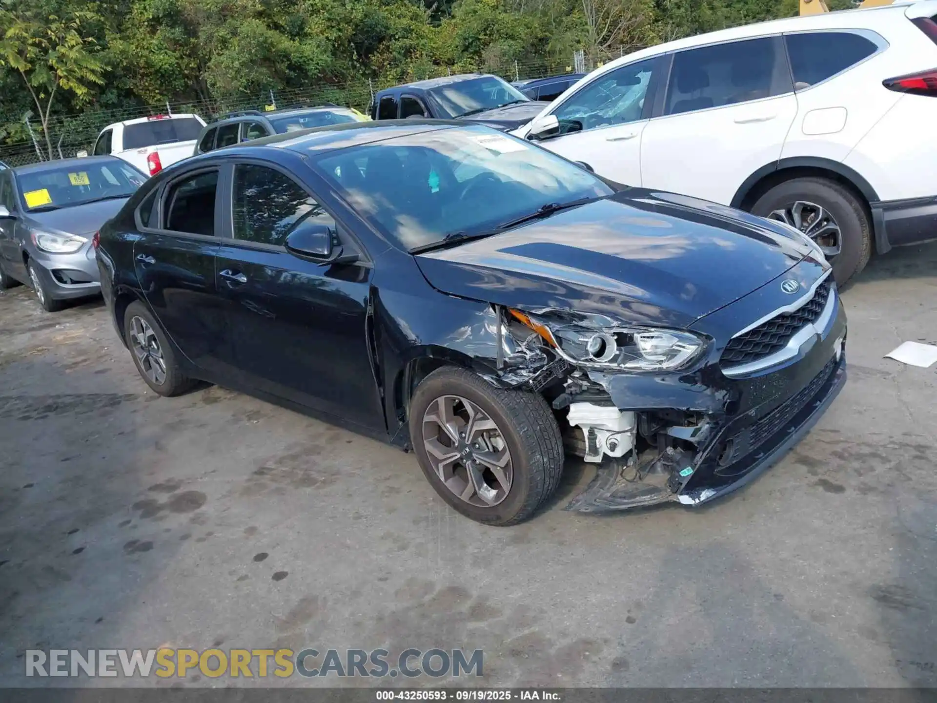1 Photograph of a damaged car 3KPF24AD4ME308637 KIA FORTE 2021