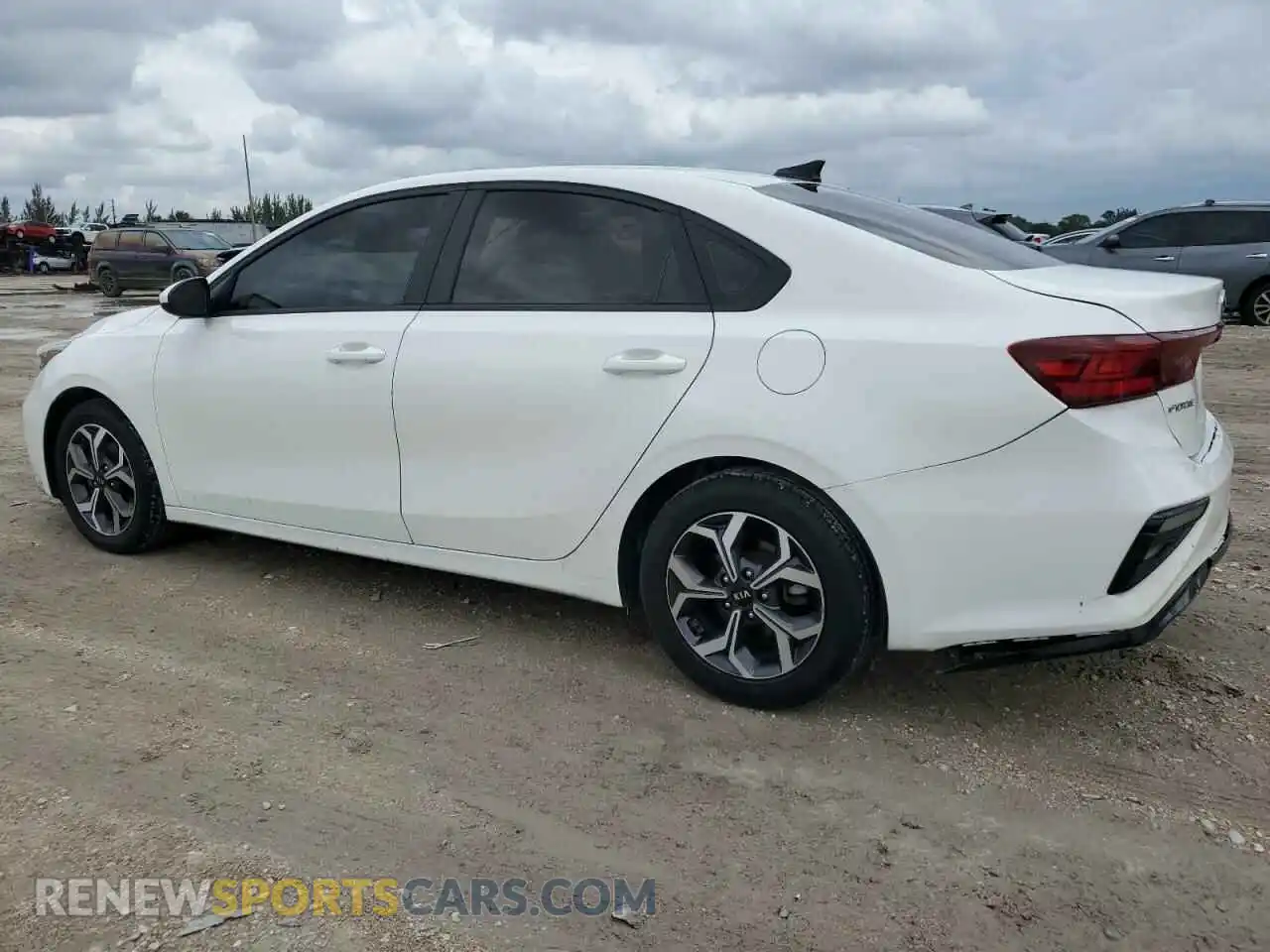 2 Photograph of a damaged car 3KPF24AD4ME315538 KIA FORTE 2021