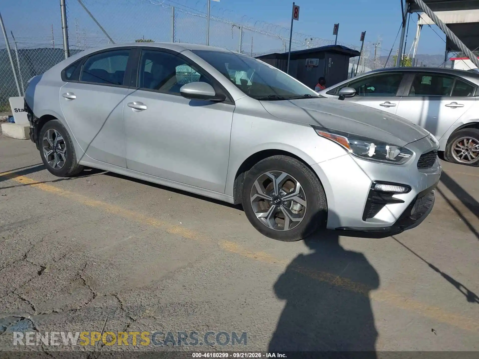 1 Photograph of a damaged car 3KPF24AD4ME325227 KIA FORTE 2021