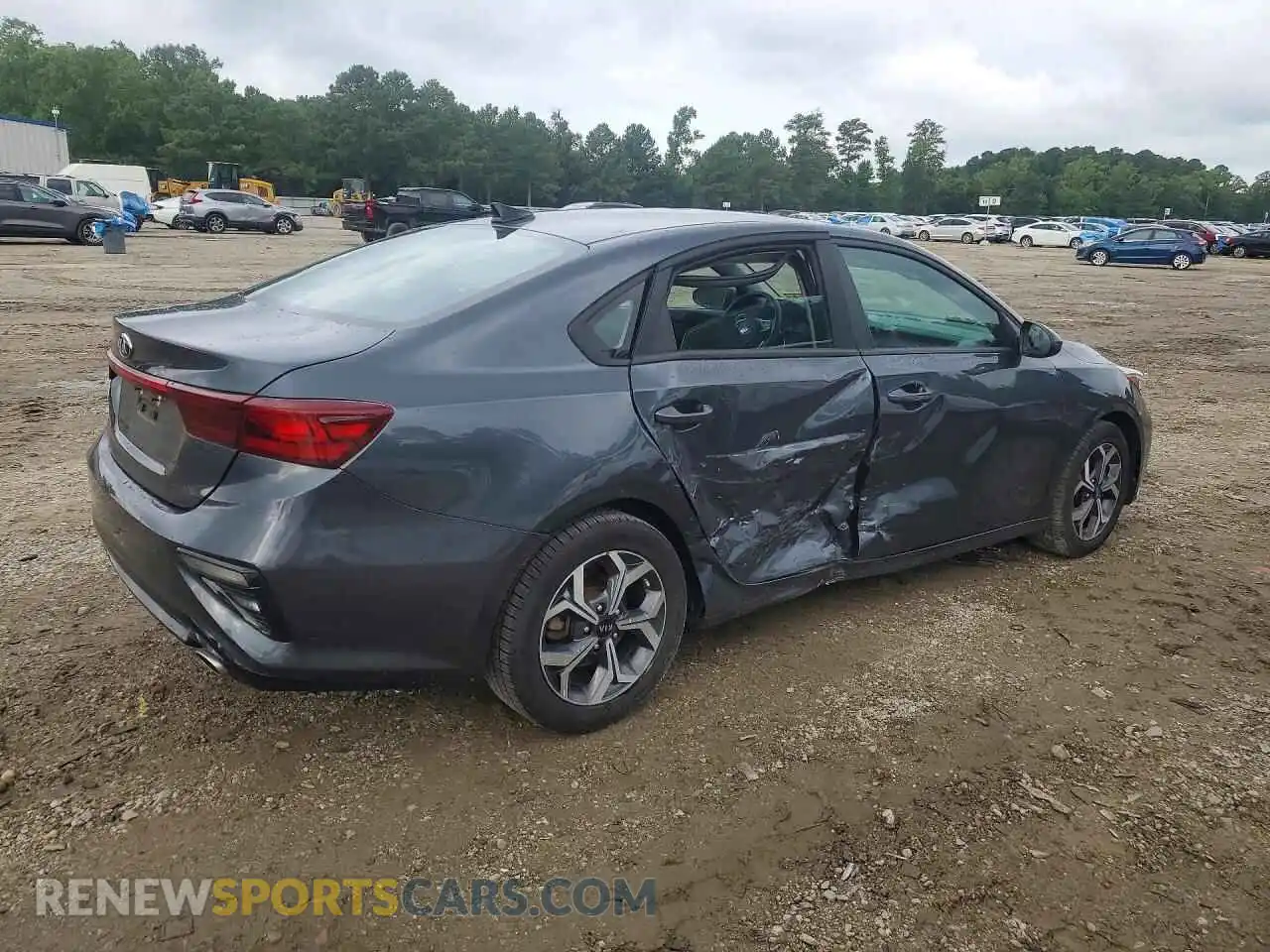 3 Фотография поврежденного автомобиля 3KPF24AD4ME330332 KIA FORTE 2021