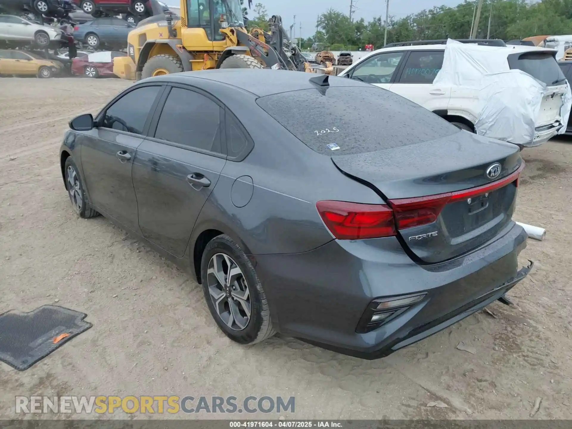 3 Photograph of a damaged car 3KPF24AD4ME342447 KIA FORTE 2021