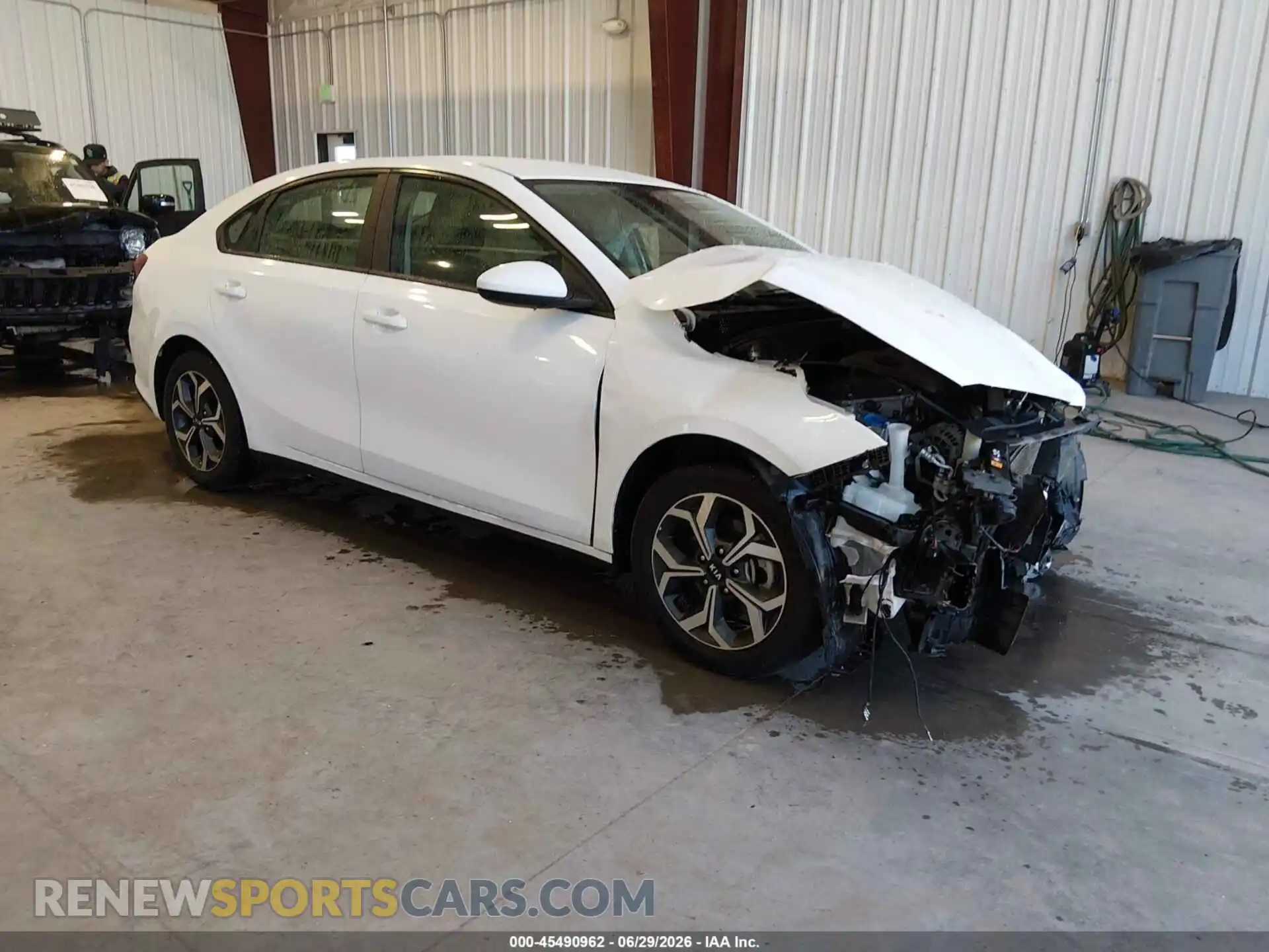 1 Photograph of a damaged car 3KPF24AD4ME355487 KIA FORTE 2021