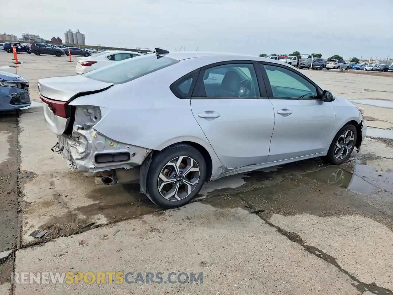 3 Photograph of a damaged car 3KPF24AD4ME383399 KIA FORTE 2021
