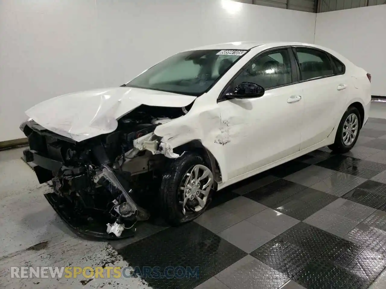 1 Photograph of a damaged car 3KPF24AD4ME402727 KIA FORTE 2021