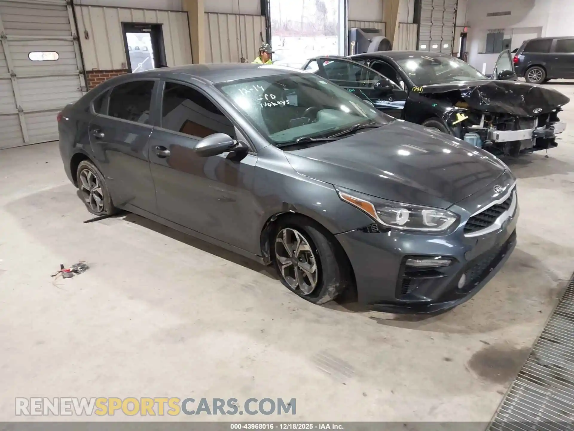 1 Photograph of a damaged car 3KPF24AD4ME403943 KIA FORTE 2021