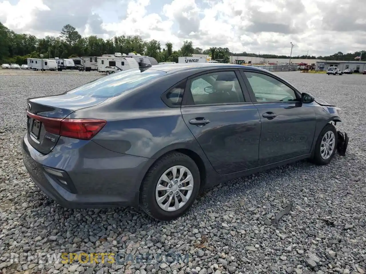 3 Photograph of a damaged car 3KPF24AD4ME407331 KIA FORTE 2021