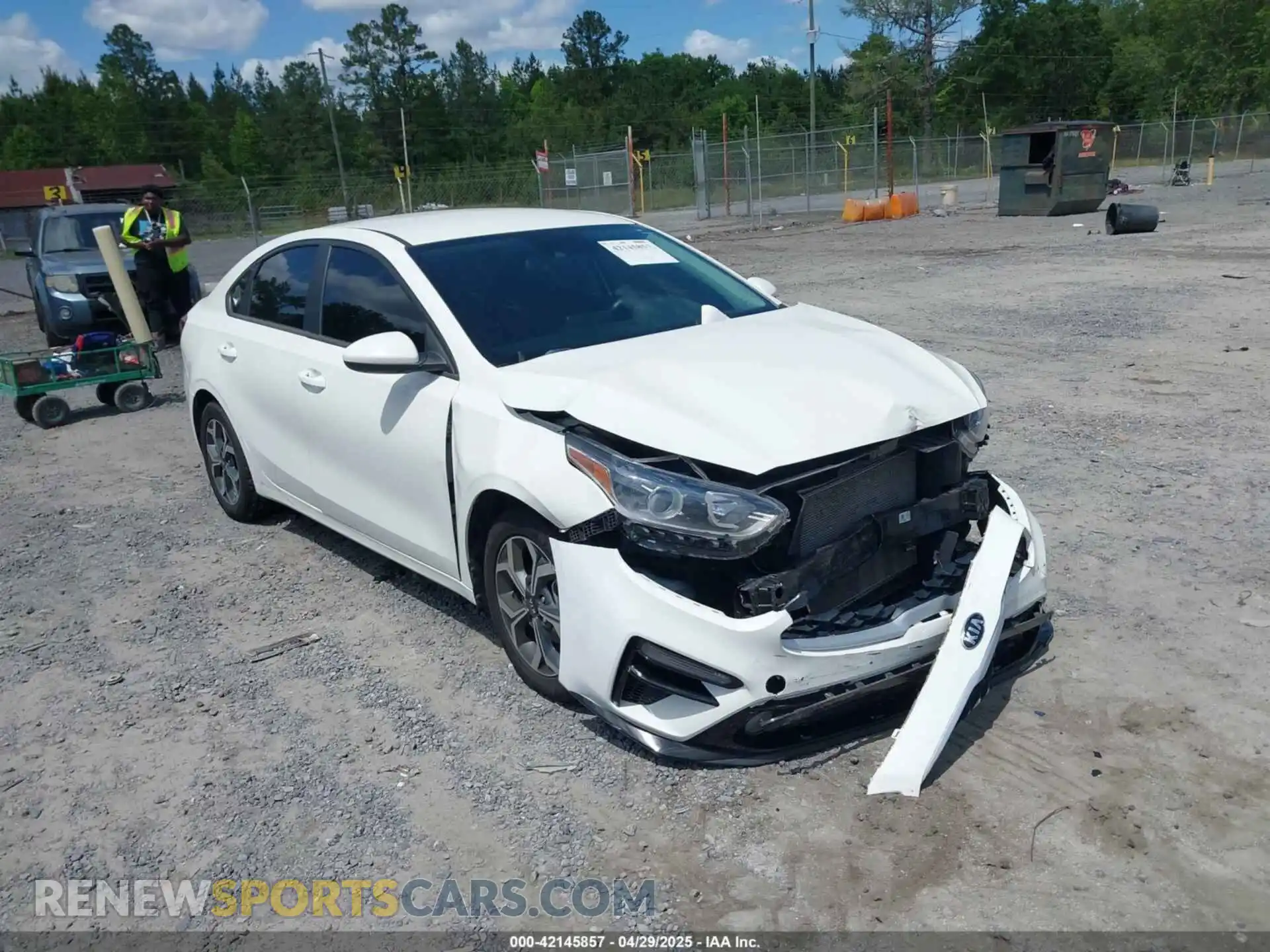 1 Photograph of a damaged car 3KPF24AD5ME268150 KIA FORTE 2021
