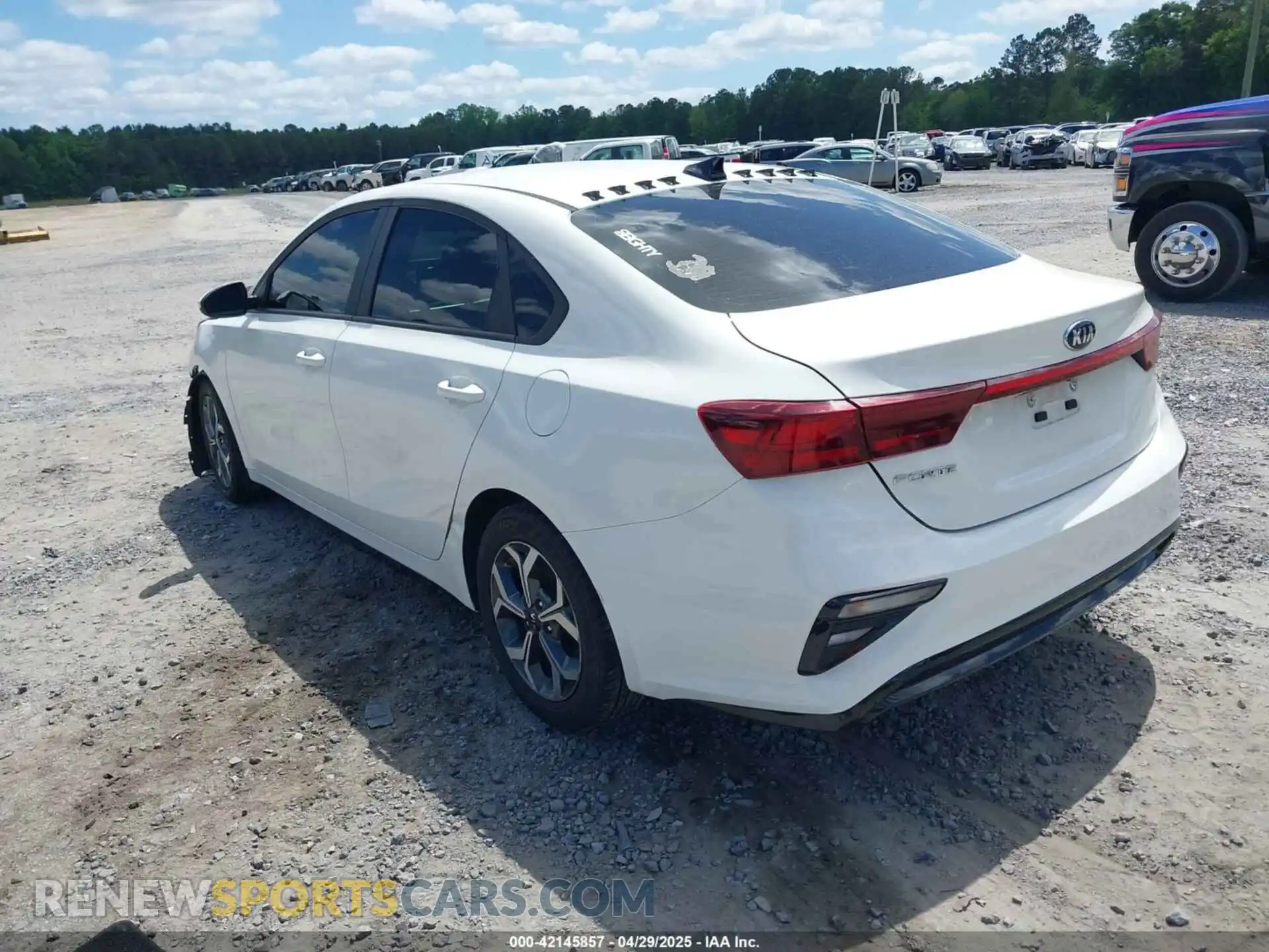 3 Photograph of a damaged car 3KPF24AD5ME268150 KIA FORTE 2021
