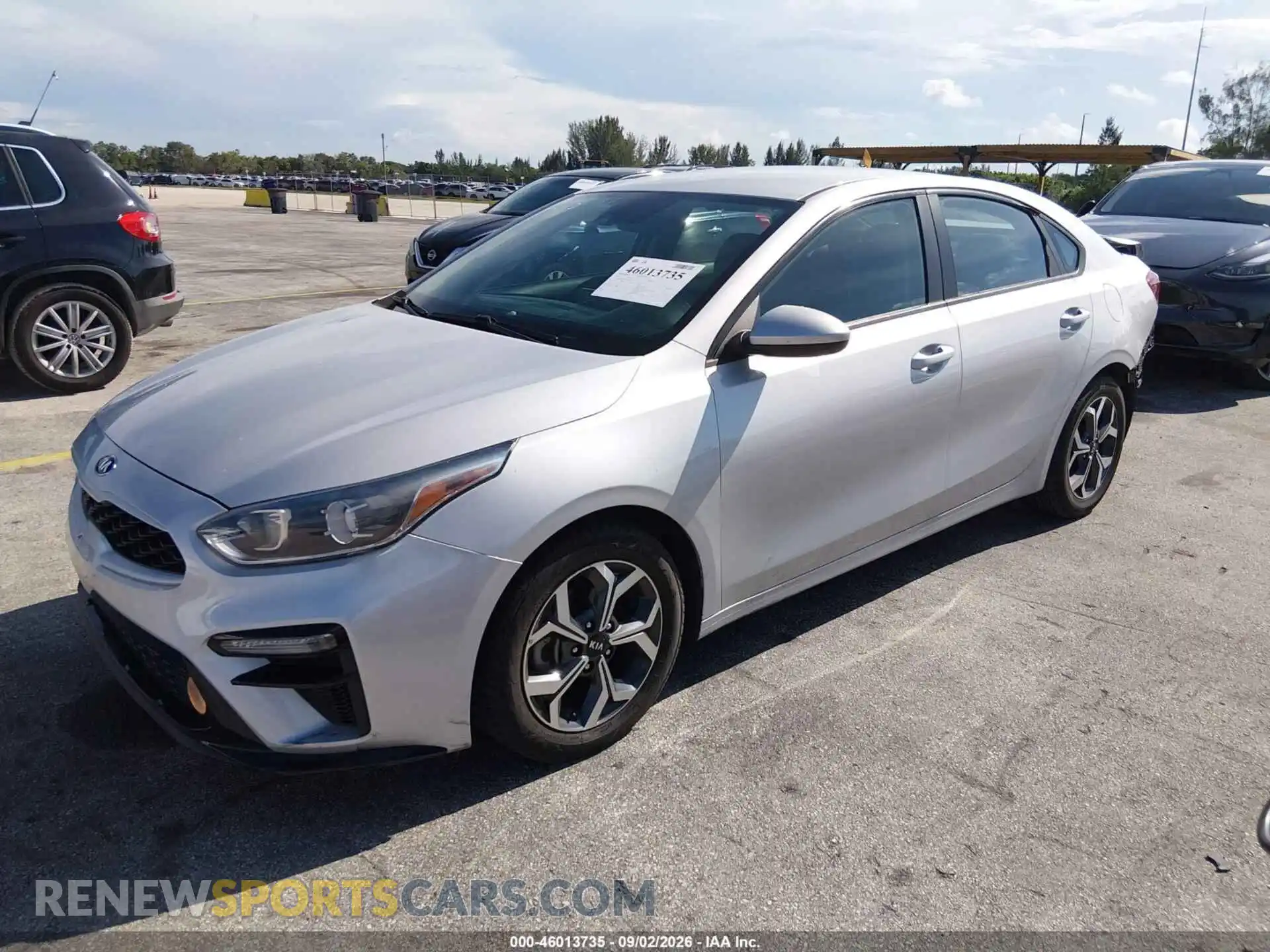 2 fotografías del automóvil dañado 3KPF24AD5ME270075 KIA FORTE 2021