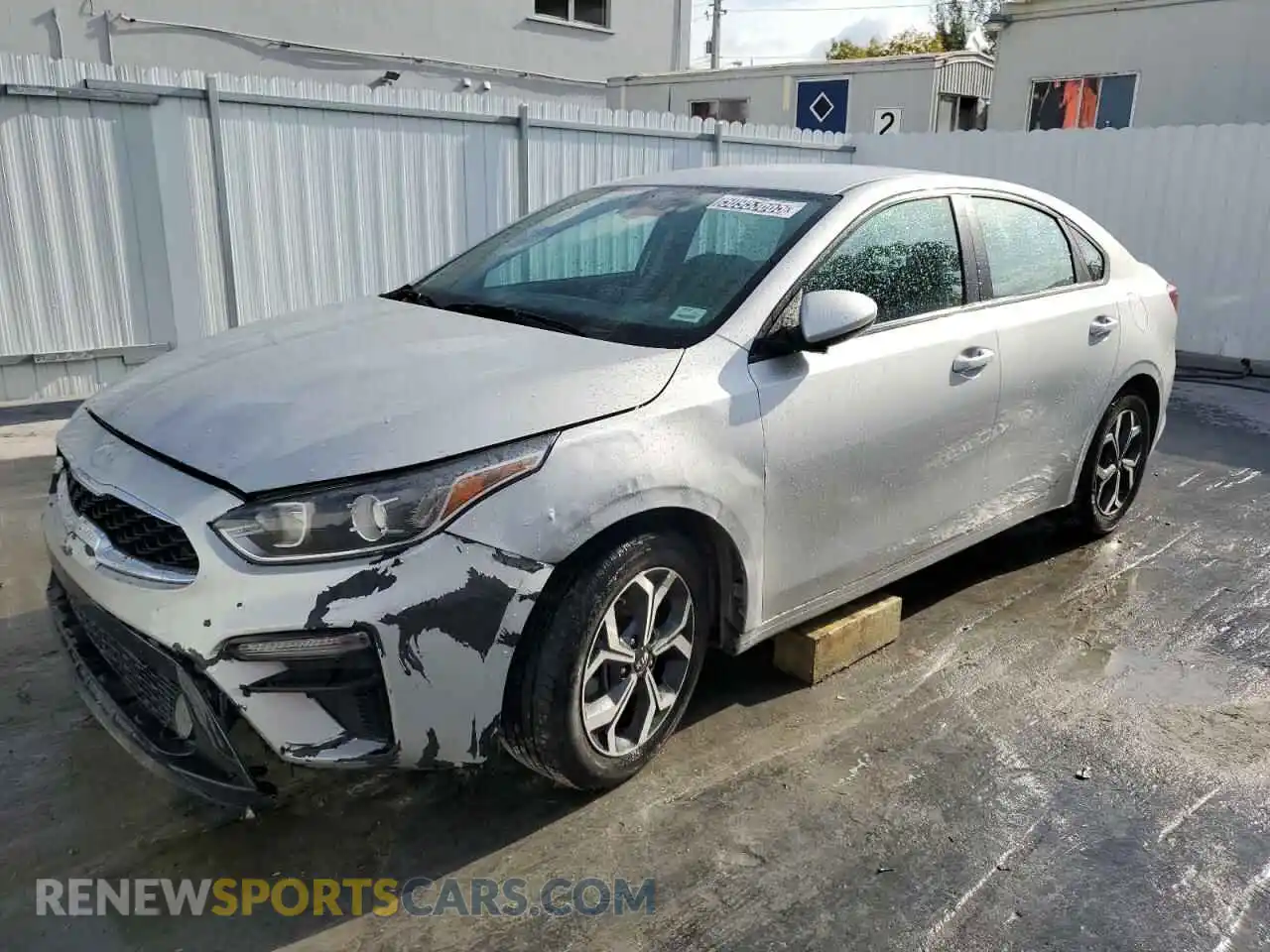 1 Photograph of a damaged car 3KPF24AD5ME321123 KIA FORTE 2021