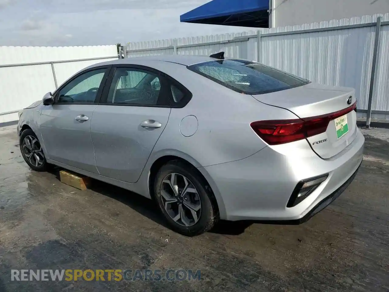 2 Photograph of a damaged car 3KPF24AD5ME321123 KIA FORTE 2021