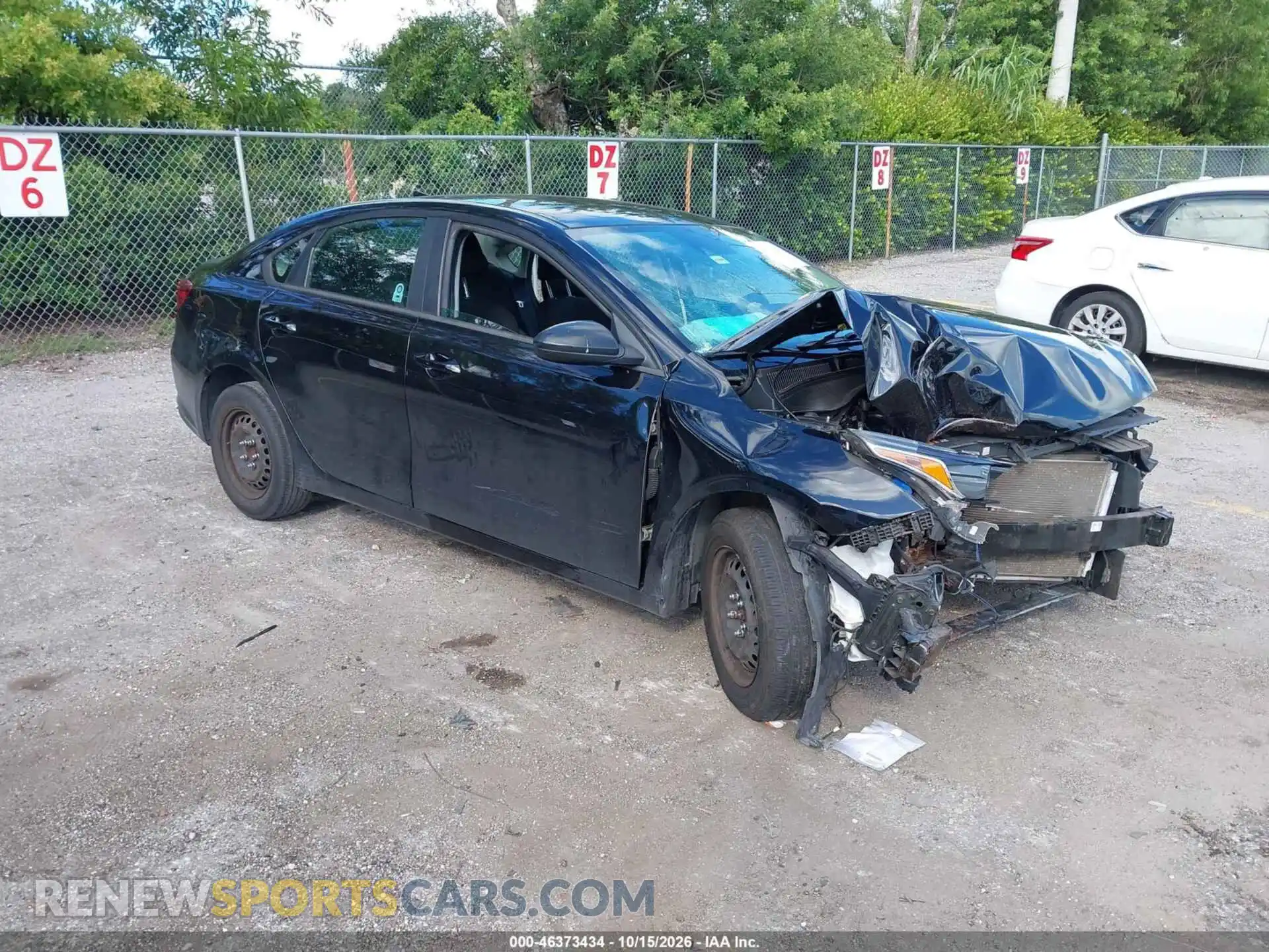 1 Photograph of a damaged car 3KPF24AD5ME323213 KIA FORTE 2021