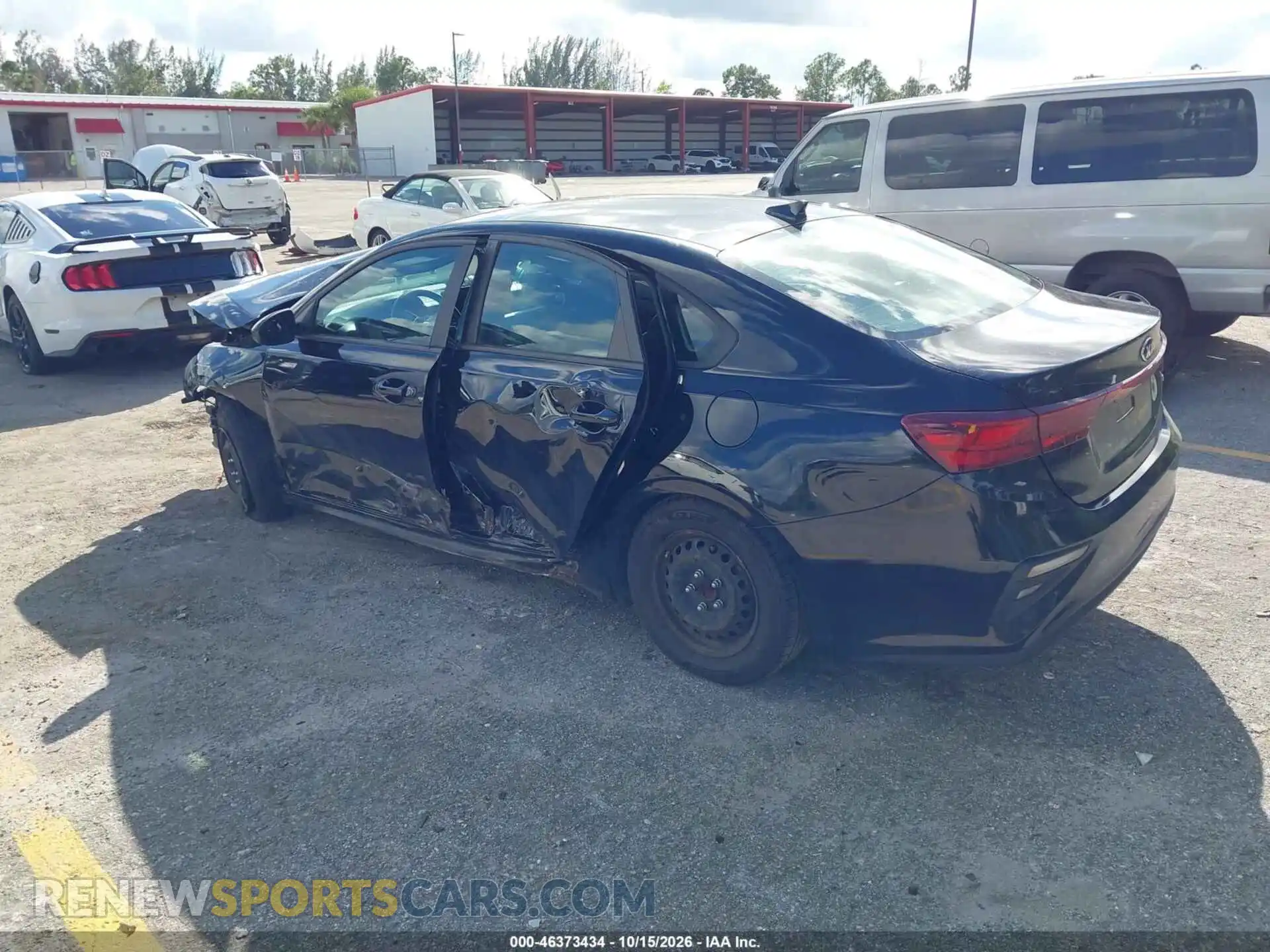 3 Photograph of a damaged car 3KPF24AD5ME323213 KIA FORTE 2021