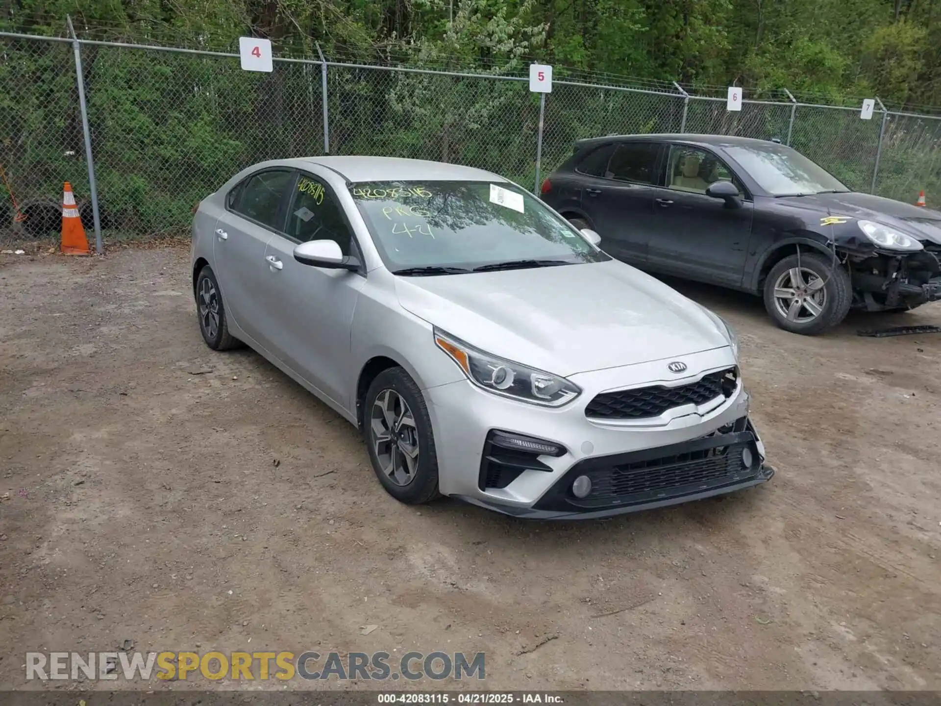 1 Photograph of a damaged car 3KPF24AD5ME326547 KIA FORTE 2021