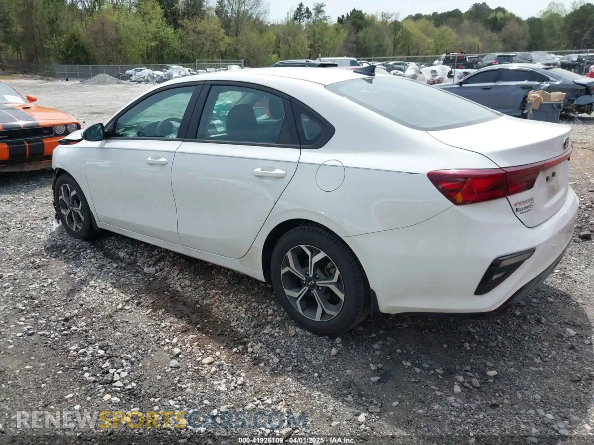 3 fotografías del automóvil dañado 3KPF24AD5ME335331 KIA FORTE 2021
