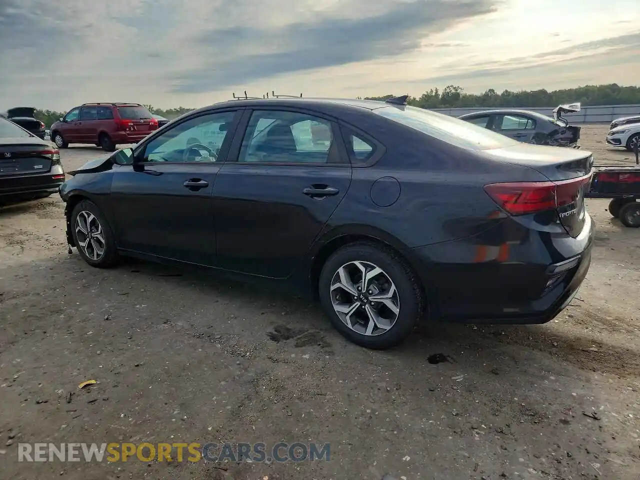 2 fotografías del automóvil dañado 3KPF24AD5ME336768 KIA FORTE 2021