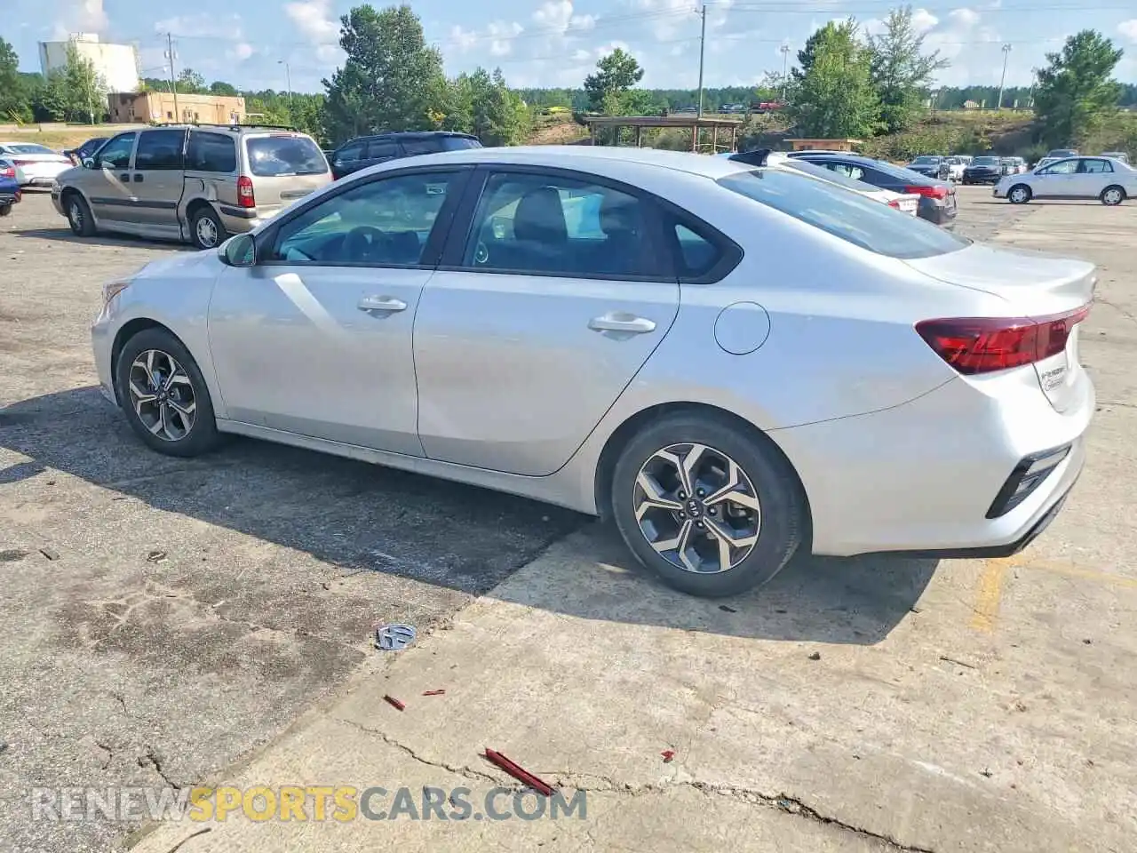 2 fotografías del automóvil dañado 3KPF24AD5ME338942 KIA FORTE 2021