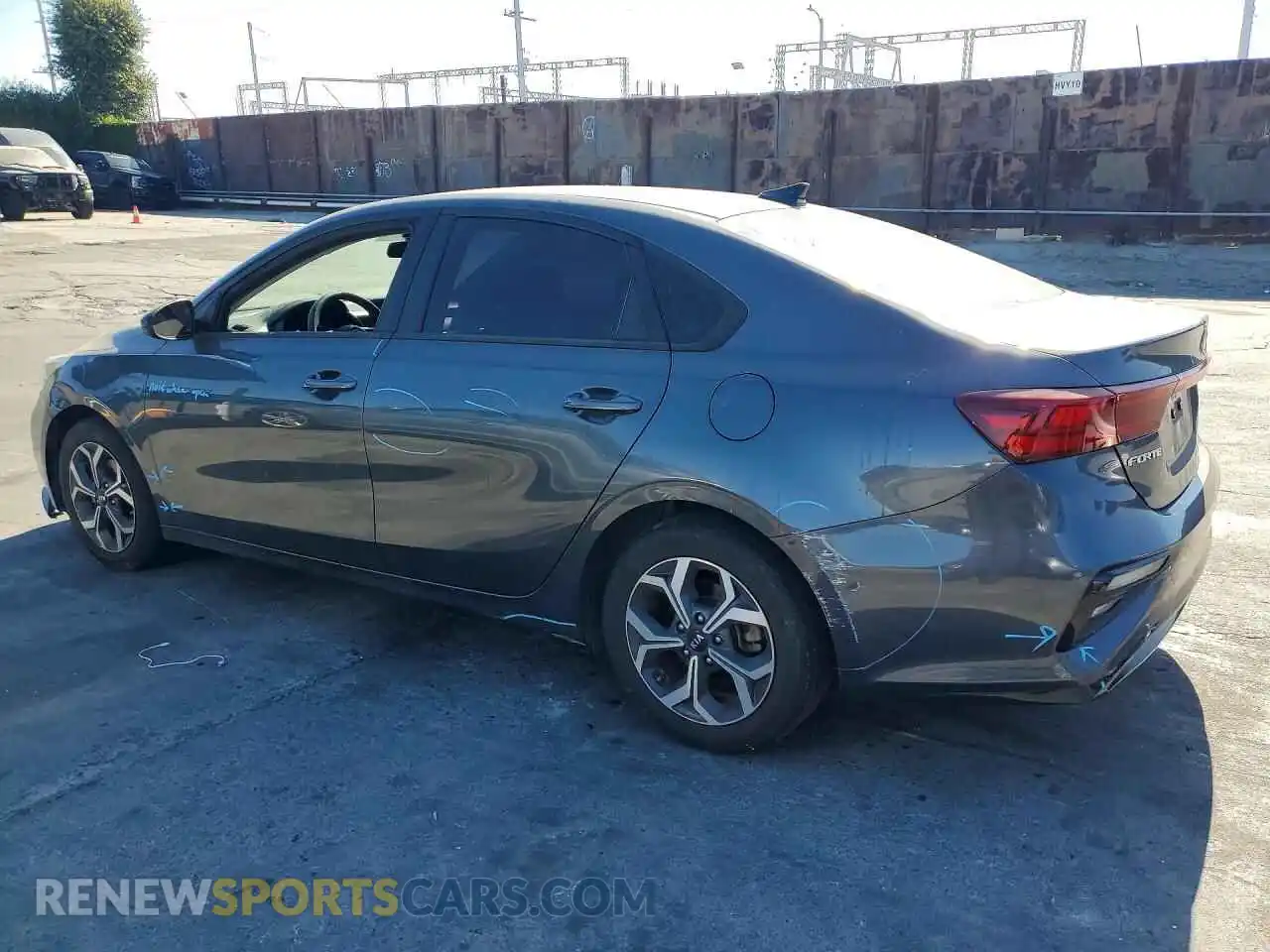 2 Photograph of a damaged car 3KPF24AD5ME346829 KIA FORTE 2021