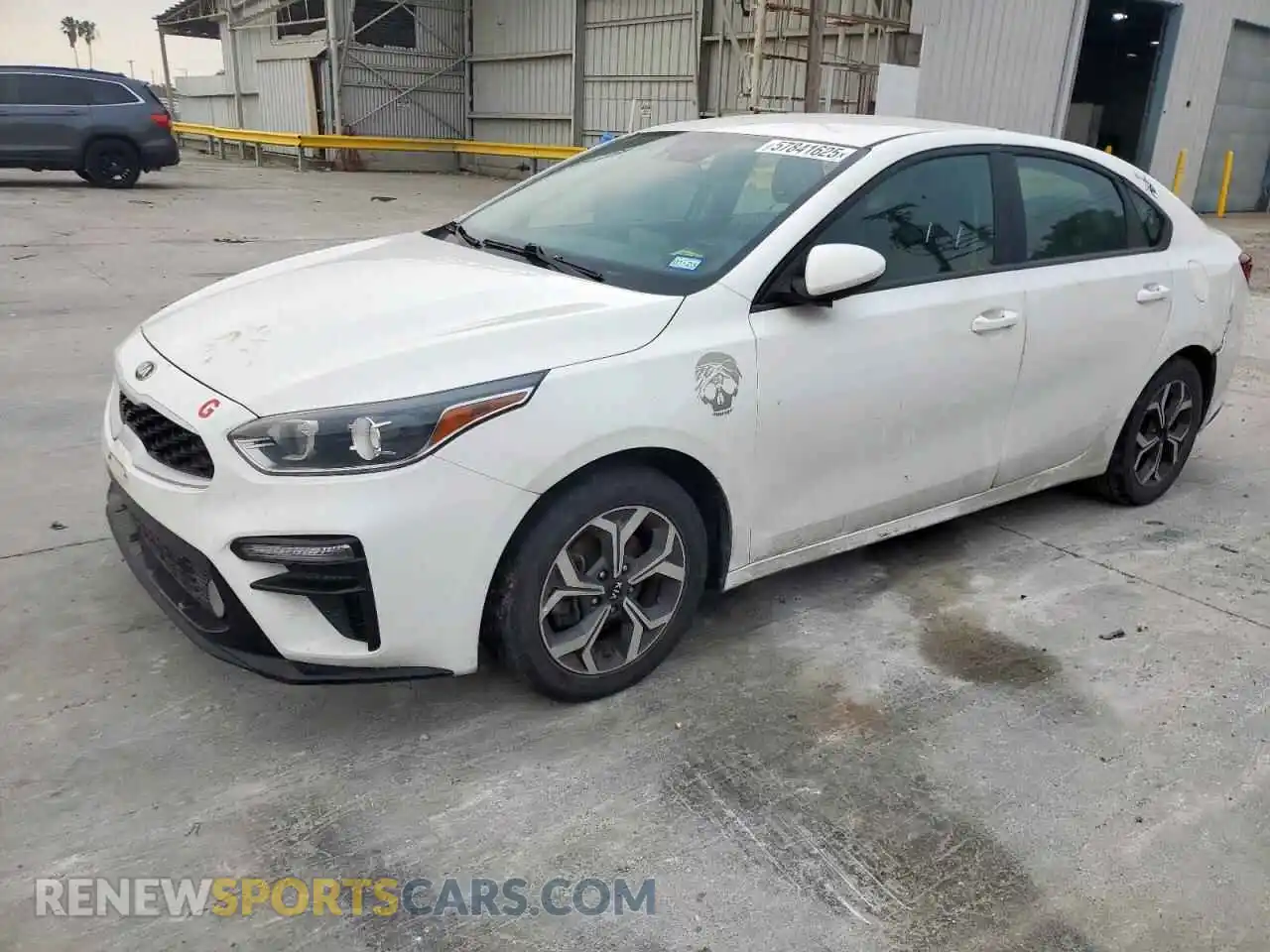 1 Photograph of a damaged car 3KPF24AD5ME353070 KIA FORTE 2021