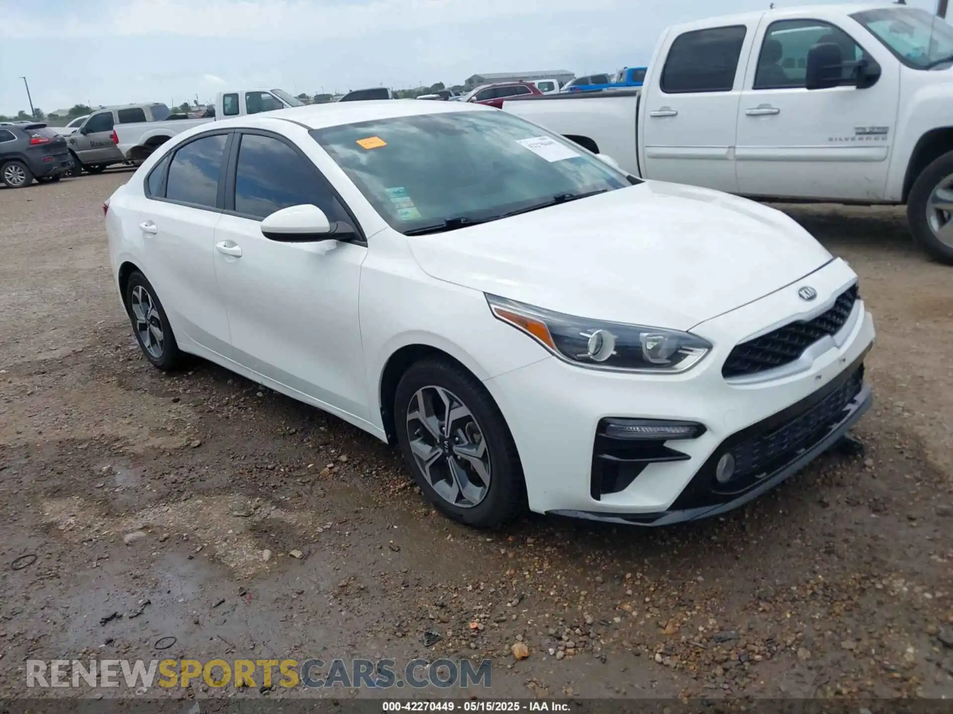 1 Photograph of a damaged car 3KPF24AD5ME358026 KIA FORTE 2021