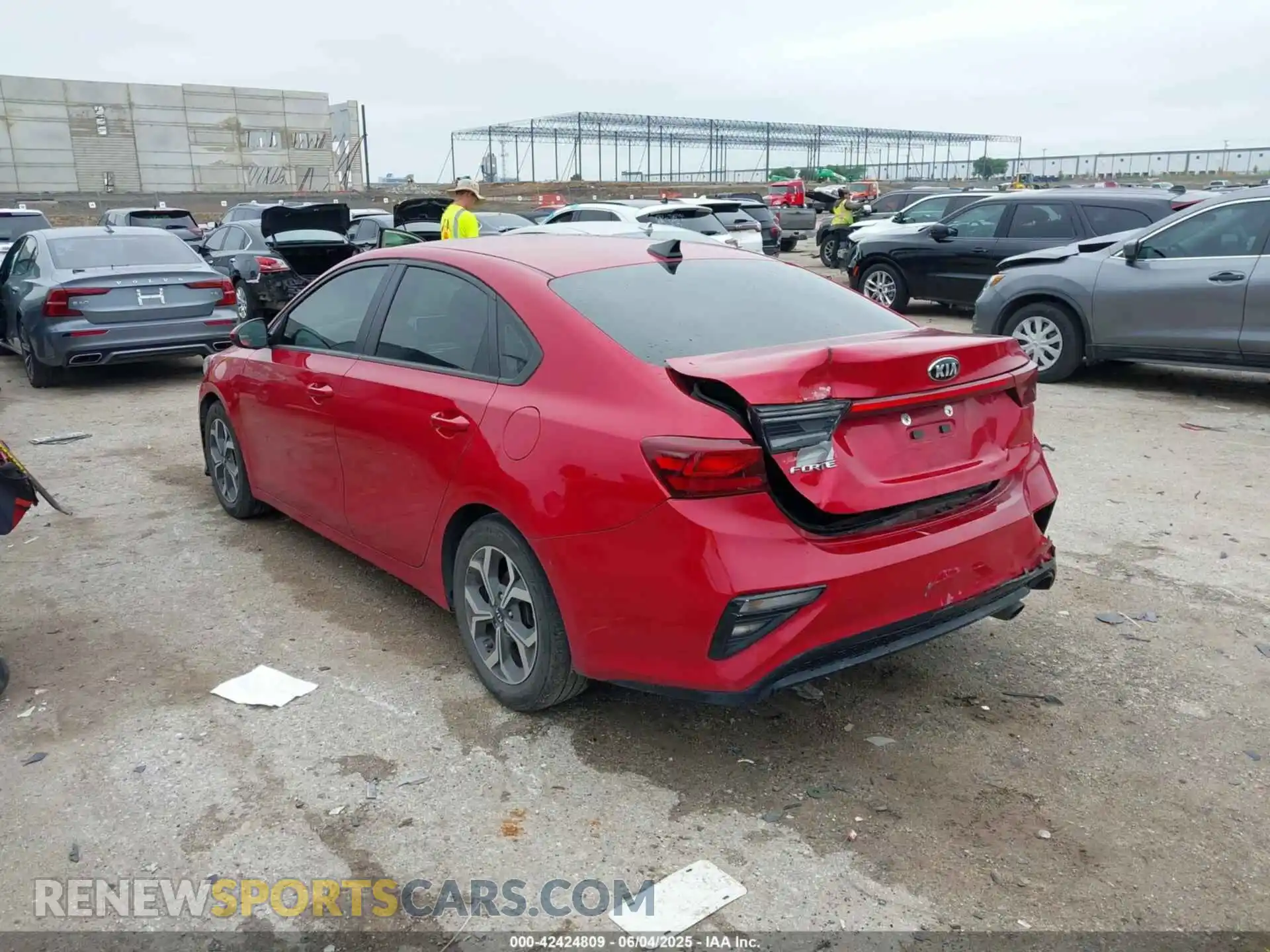 3 fotografías del automóvil dañado 3KPF24AD5ME371388 KIA FORTE 2021