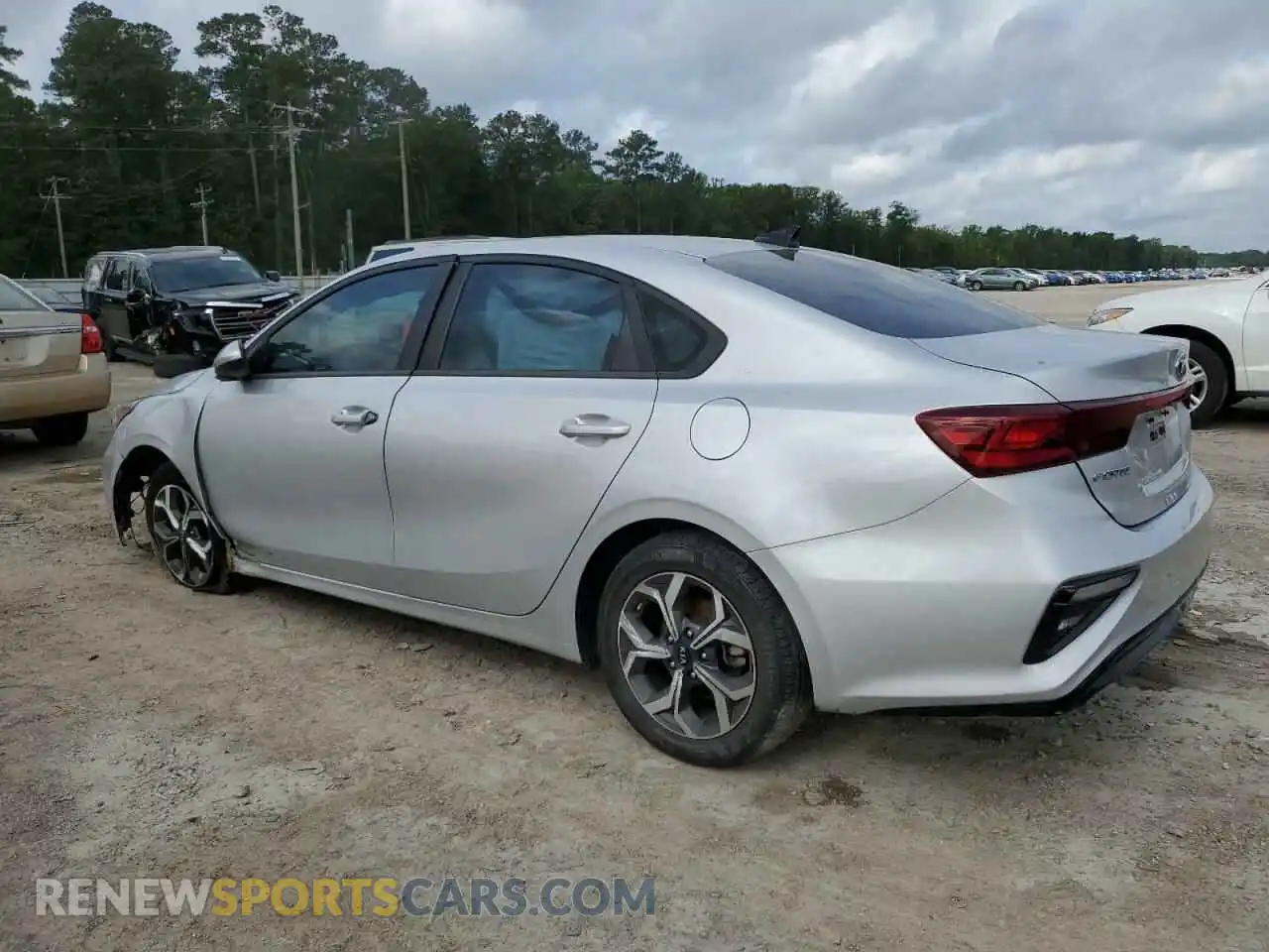 2 Photograph of a damaged car 3KPF24AD5ME378082 KIA FORTE 2021
