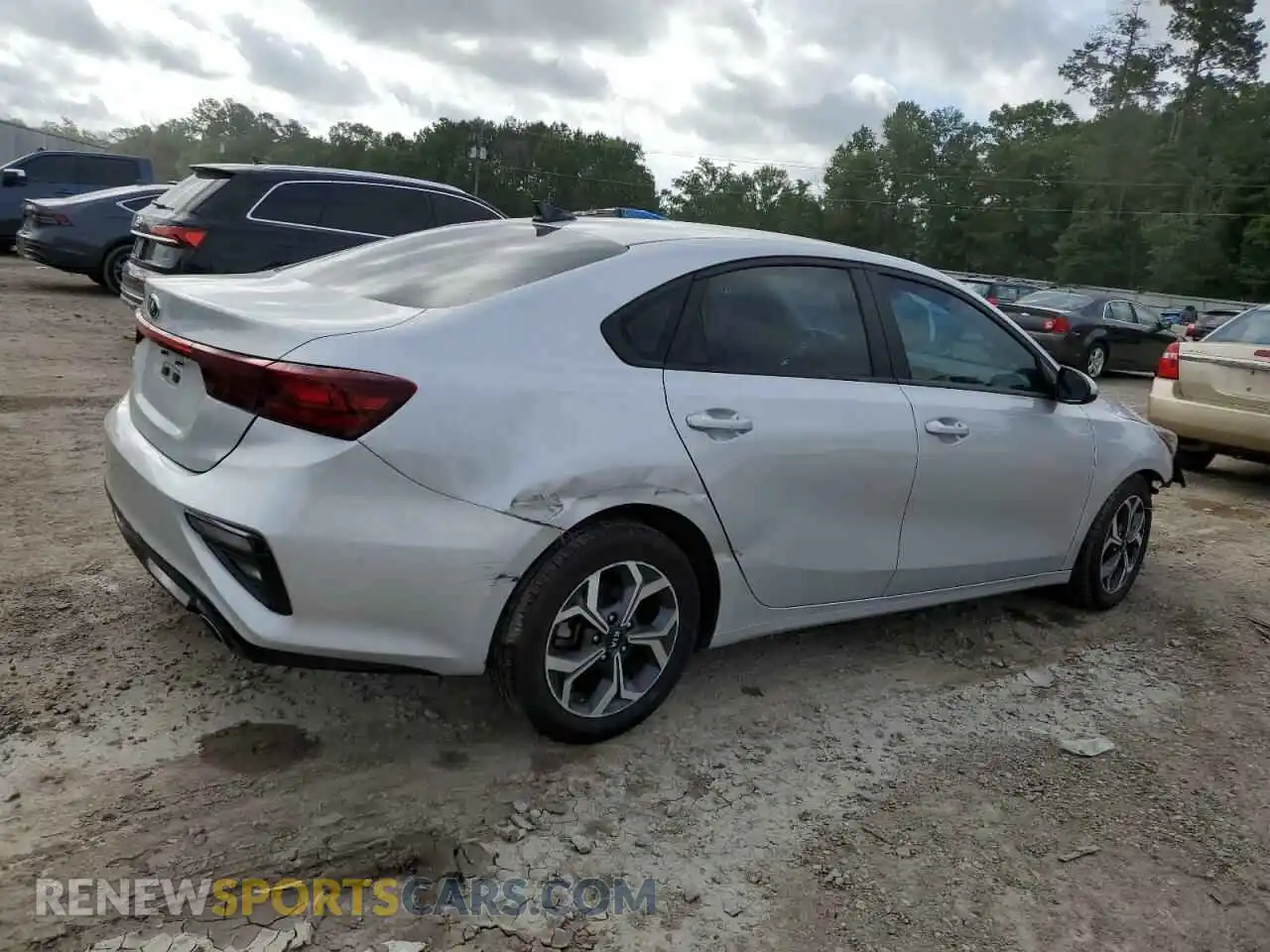3 Photograph of a damaged car 3KPF24AD5ME378082 KIA FORTE 2021